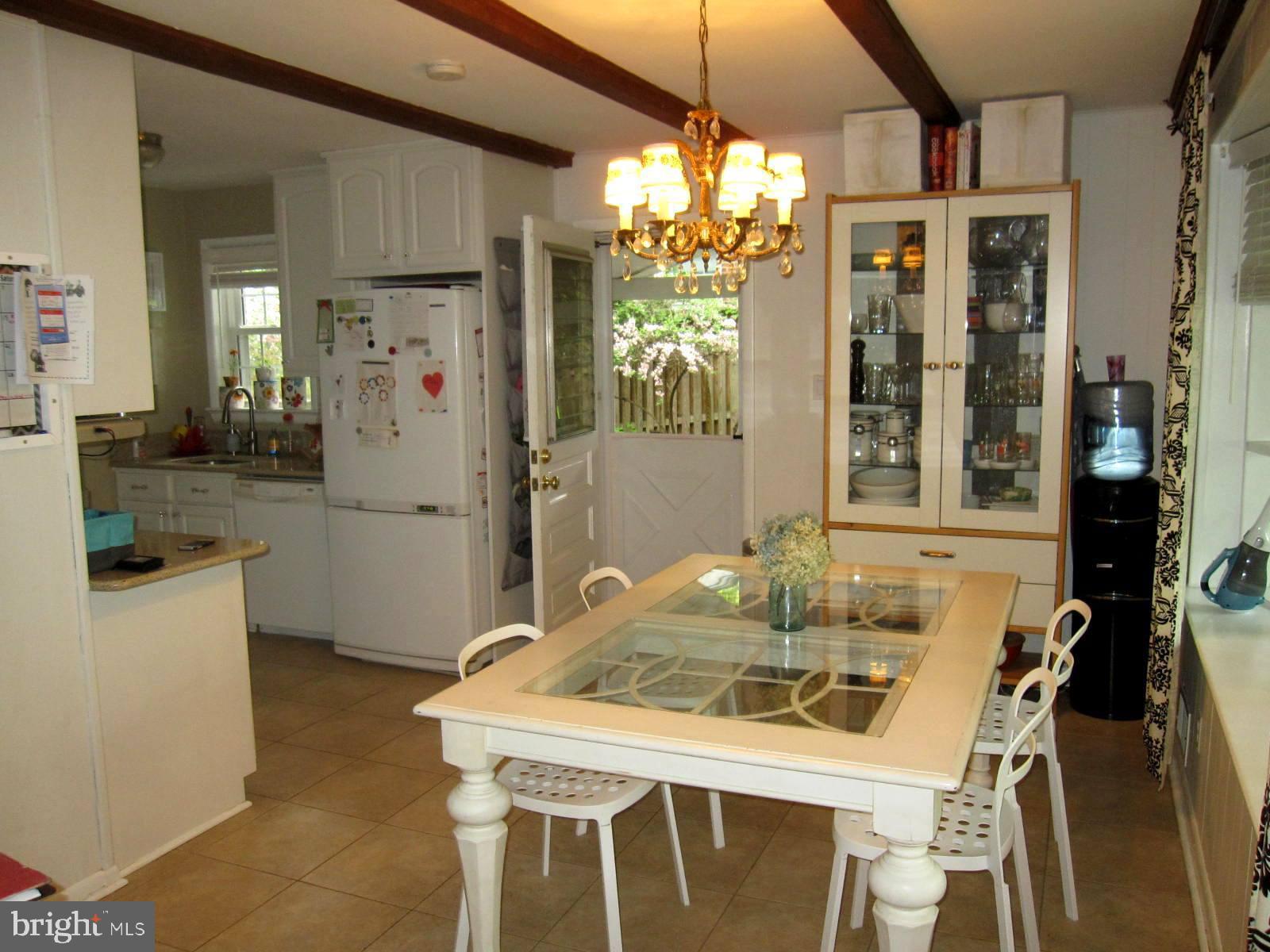 SLEEPY HOLLOW WOODS - Residential Lease