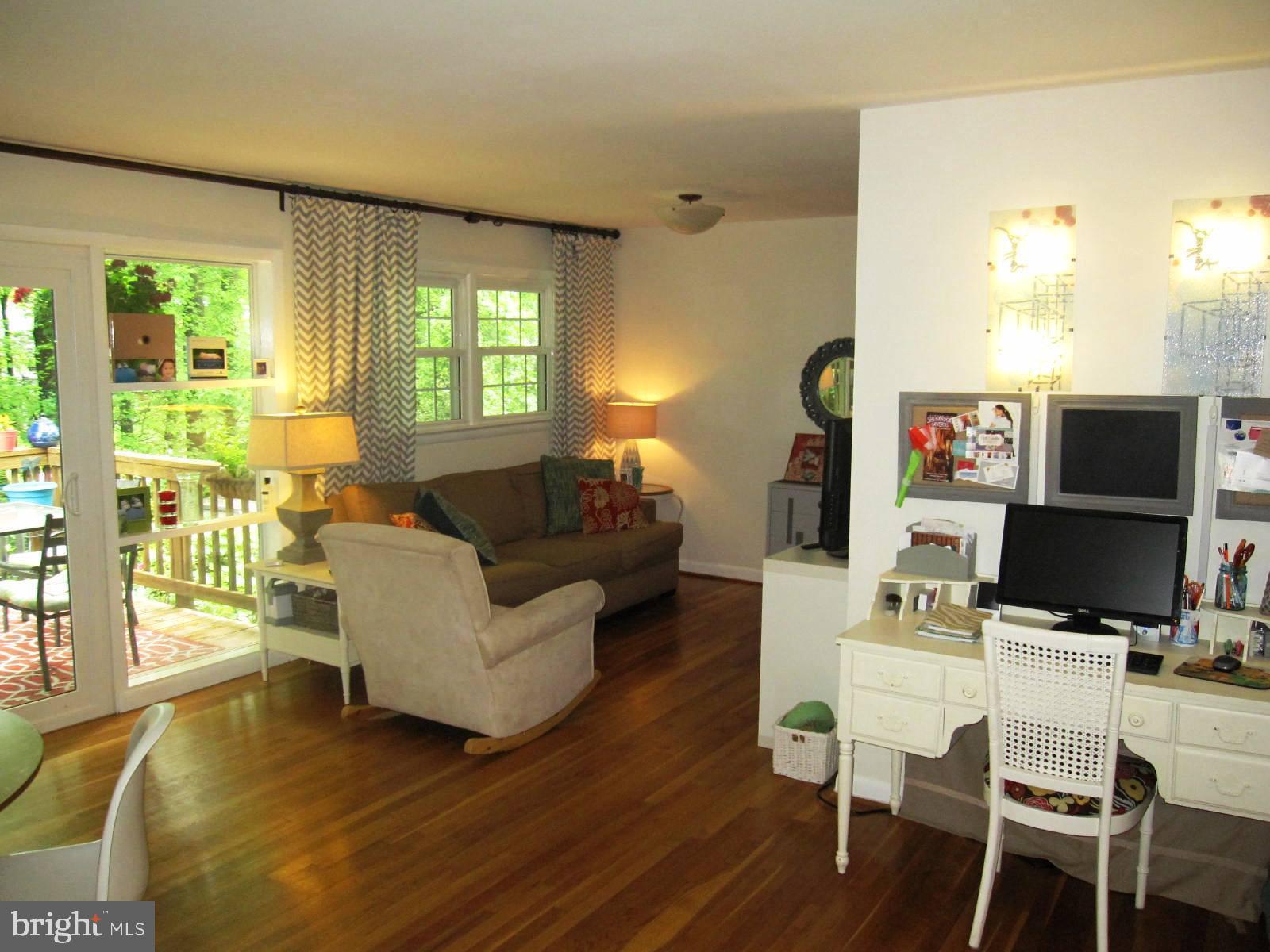 SLEEPY HOLLOW WOODS - Residential Lease