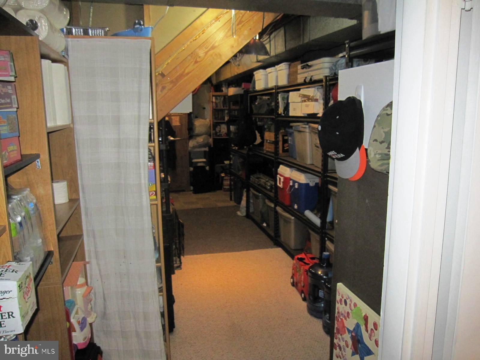 SLEEPY HOLLOW WOODS - Residential Lease