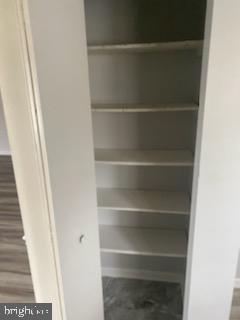 PINEWOOD PARK - Residential Lease