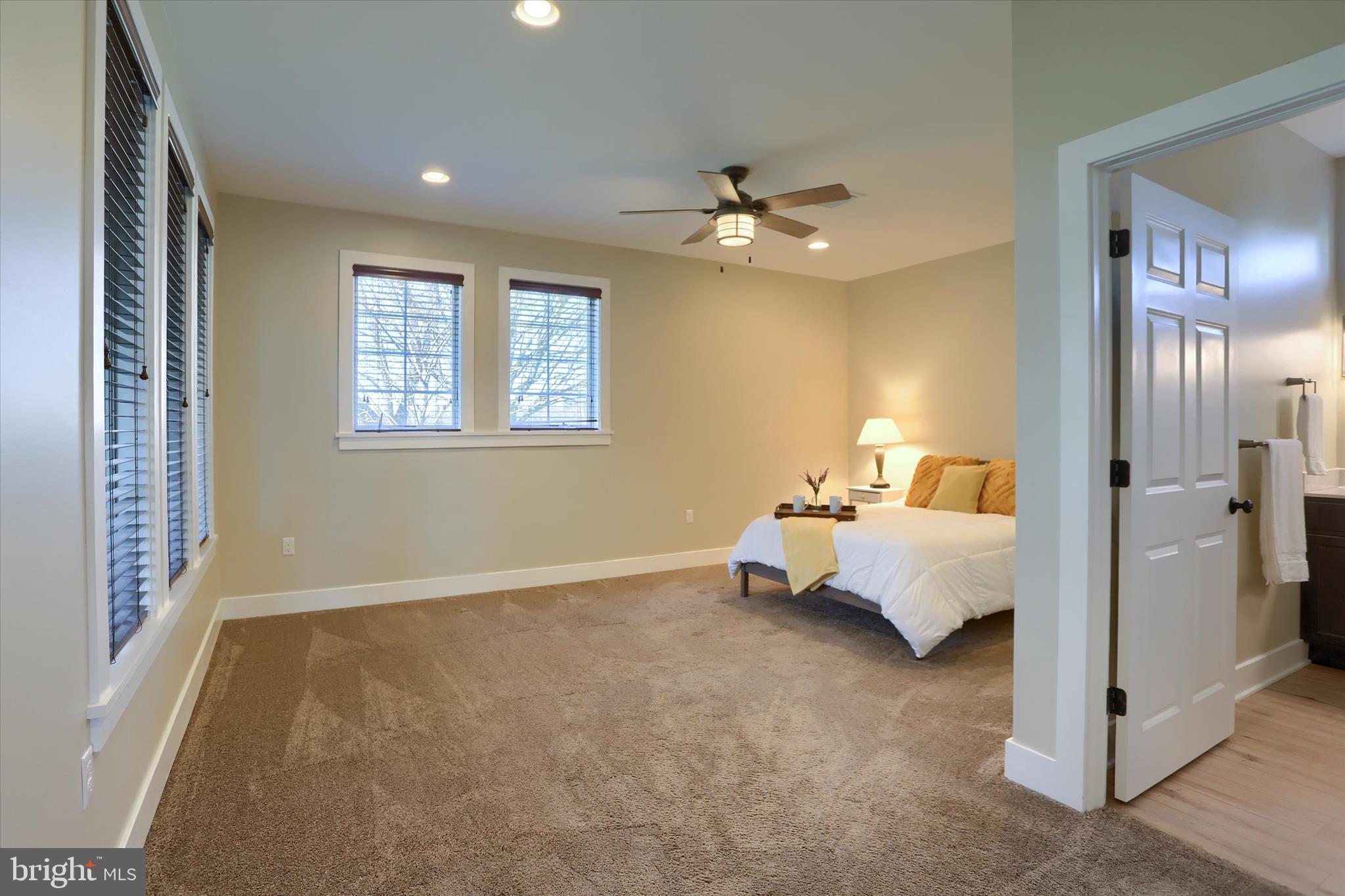 THE PORCHES OF ALLENBERRY - Residential