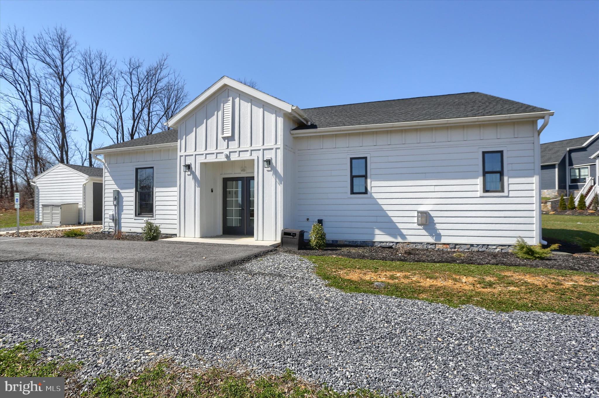 THE PORCHES OF ALLENBERRY - Residential