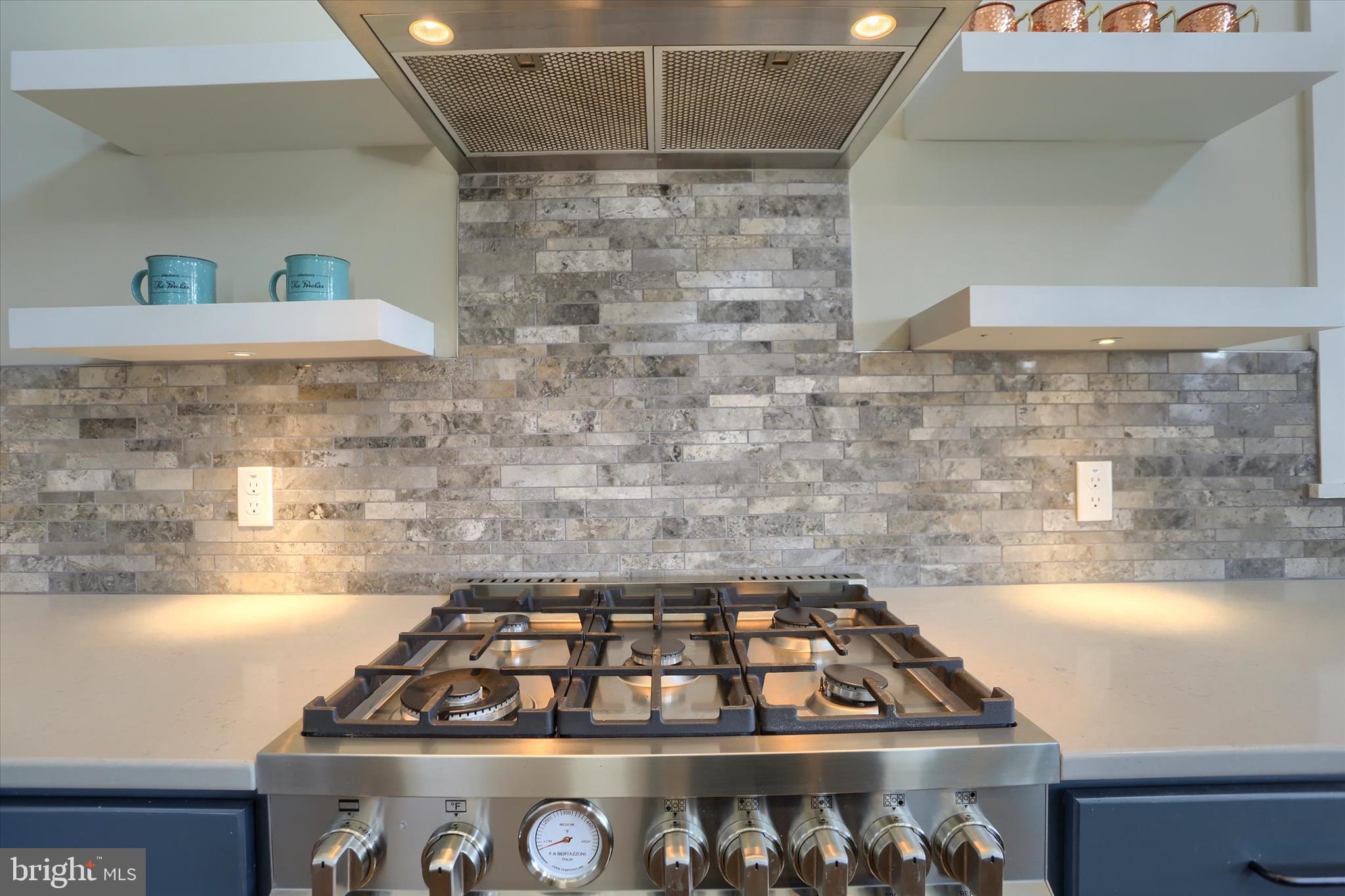 THE PORCHES OF ALLENBERRY - Residential