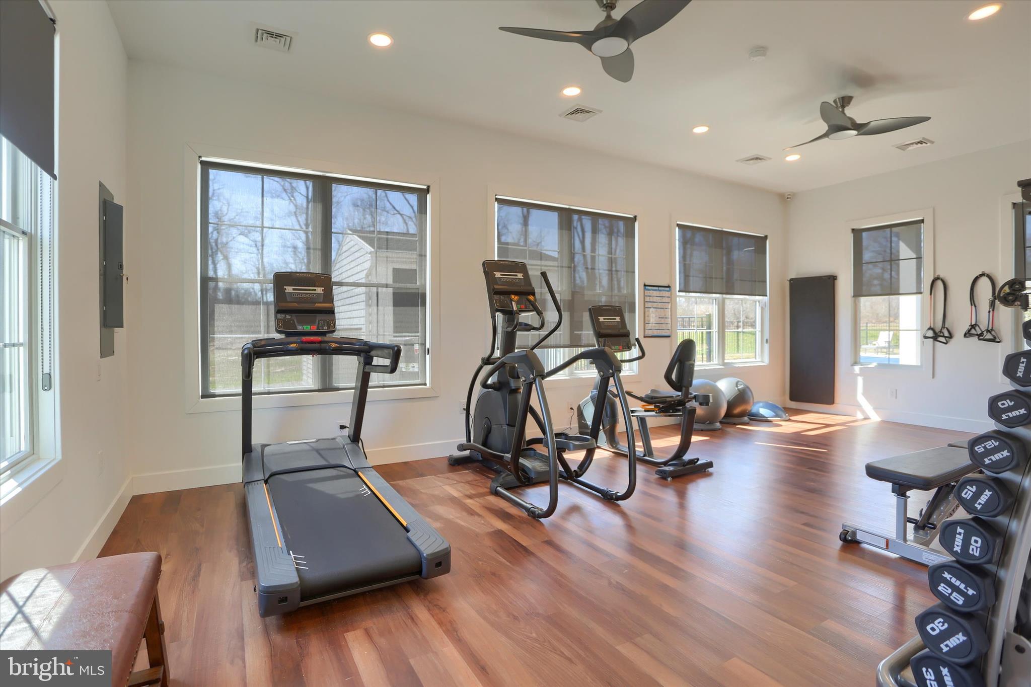 THE PORCHES OF ALLENBERRY - Residential