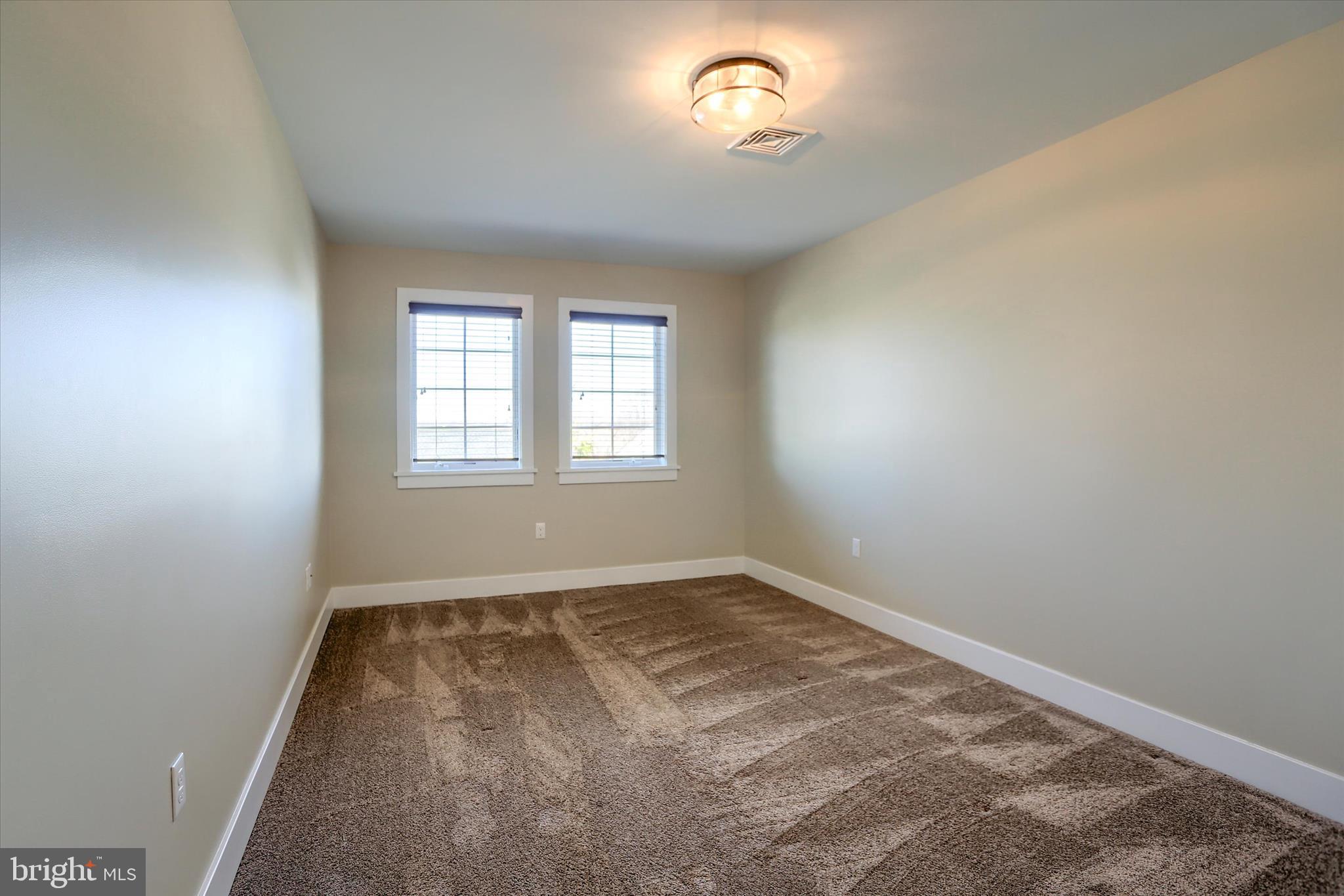 THE PORCHES OF ALLENBERRY - Residential