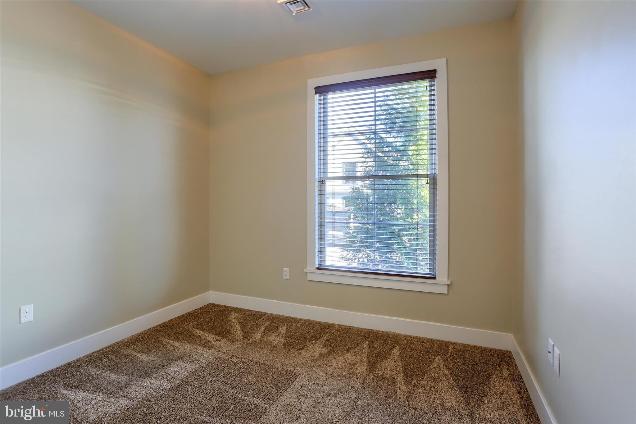 THE PORCHES OF ALLENBERRY - Residential