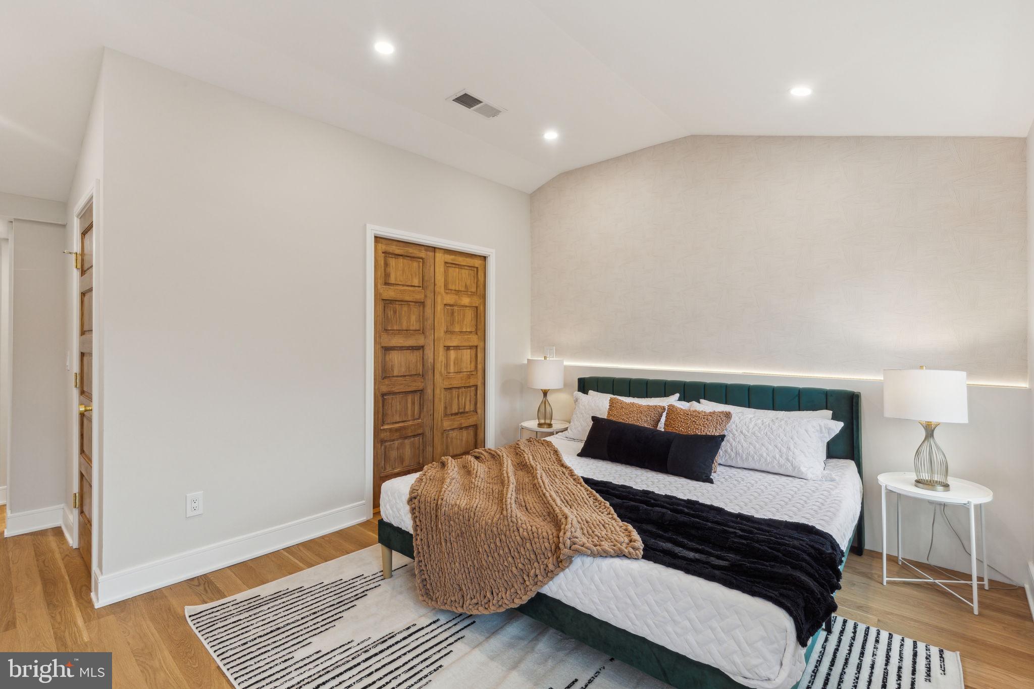 BELLA VISTA - Residential