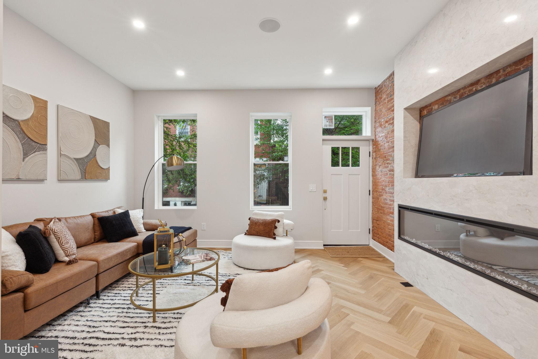 BELLA VISTA - Residential