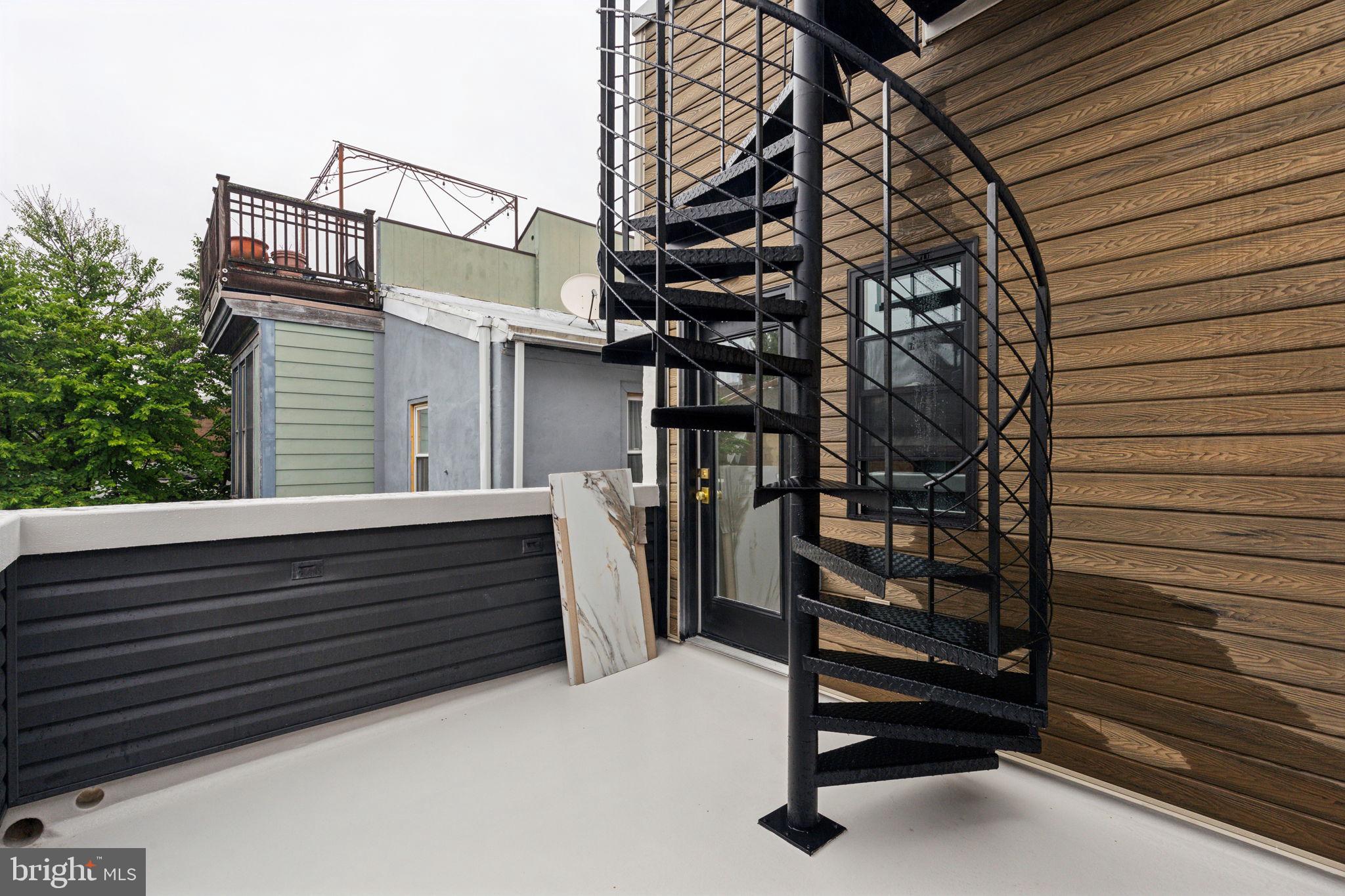 BELLA VISTA - Residential