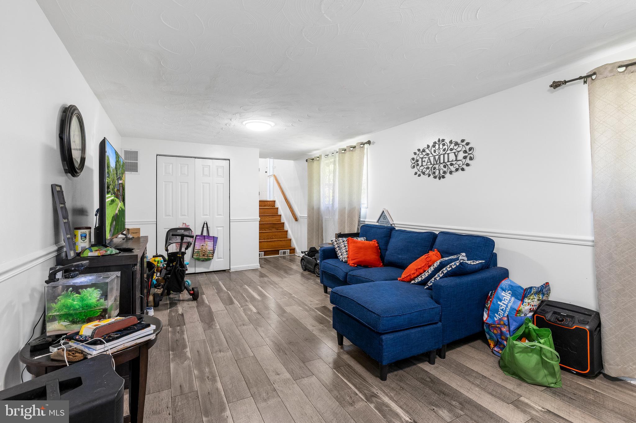 COLLEGE PARK ESTATES - Residential