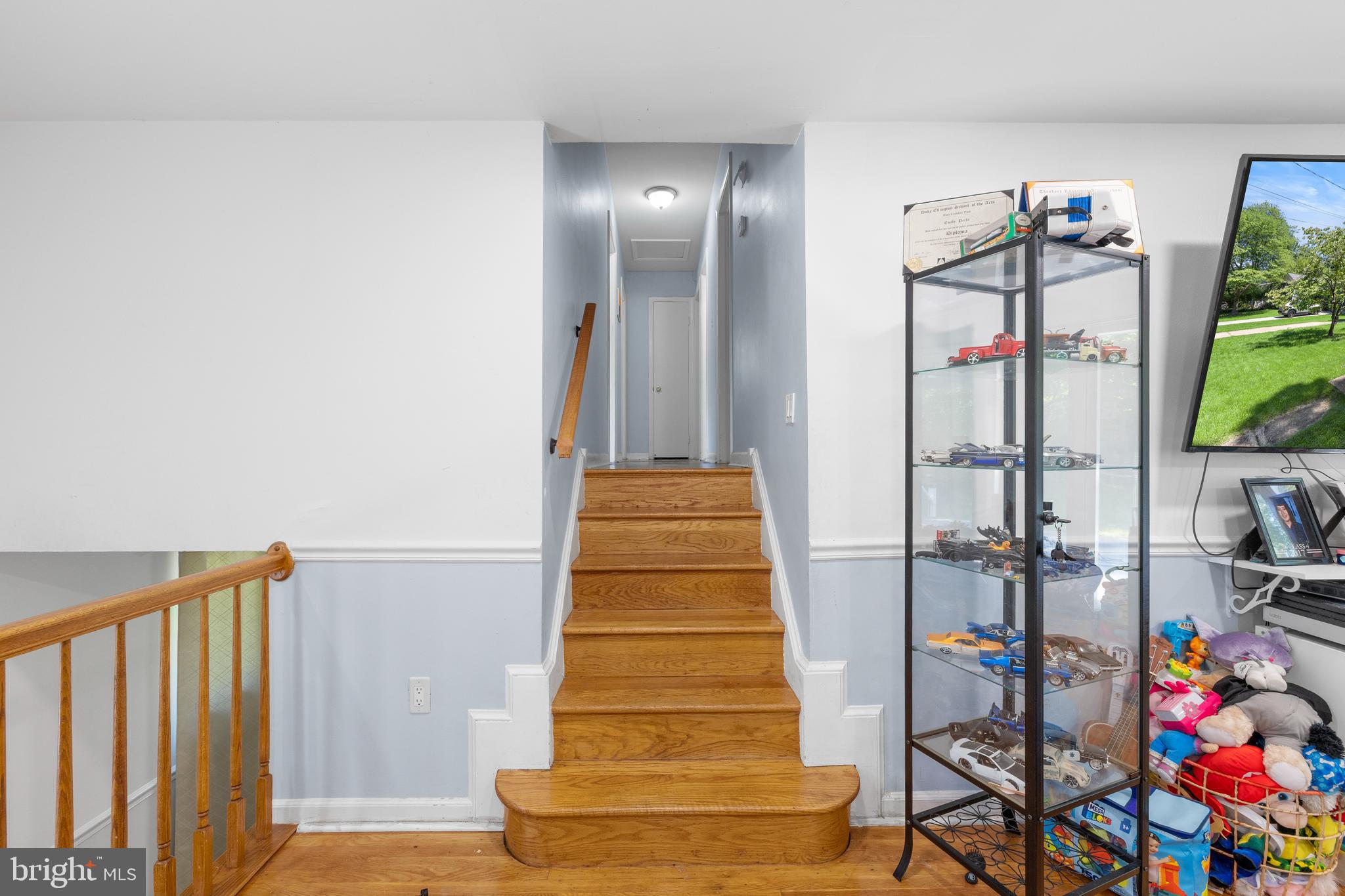 COLLEGE PARK ESTATES - Residential