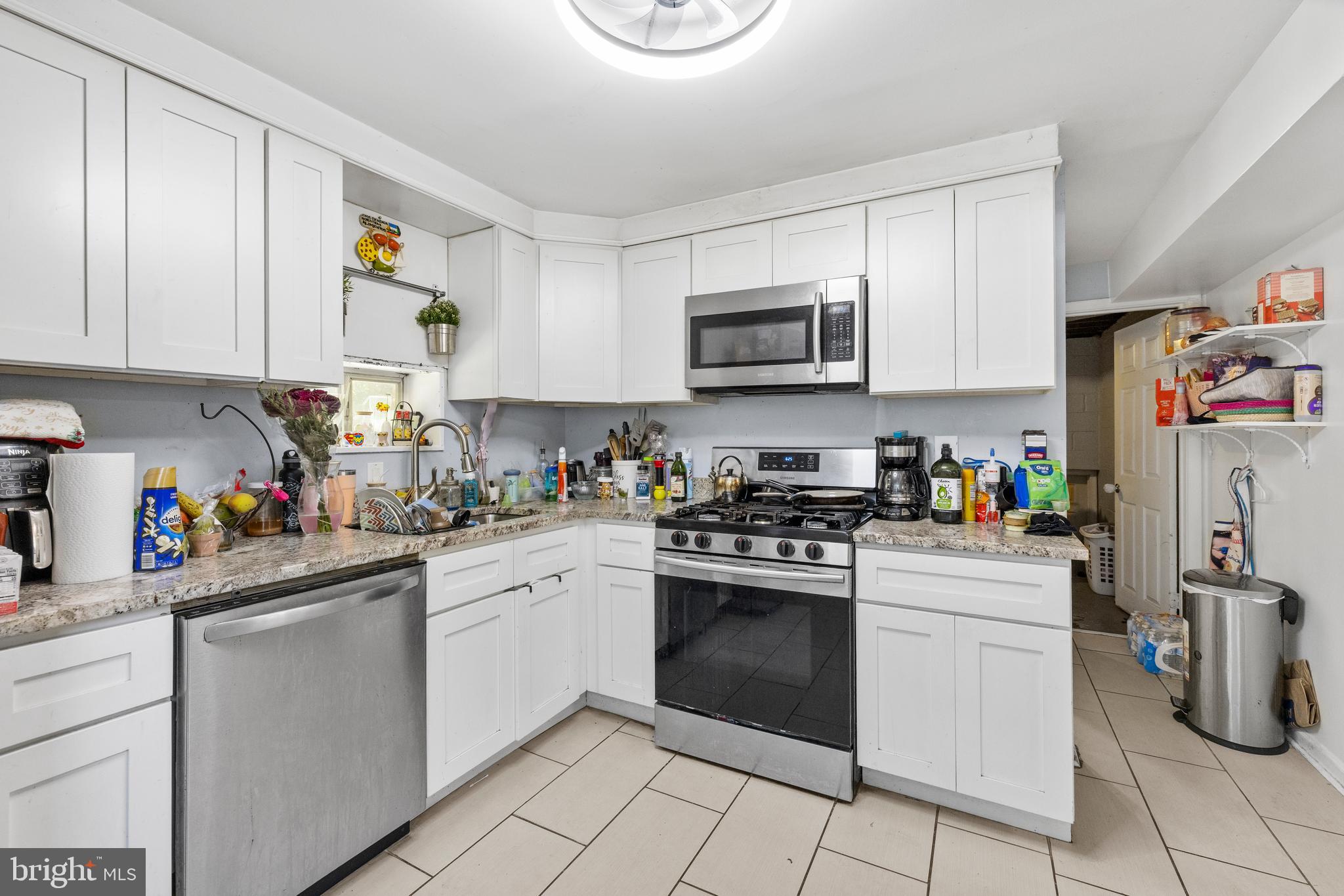 COLLEGE PARK ESTATES - Residential