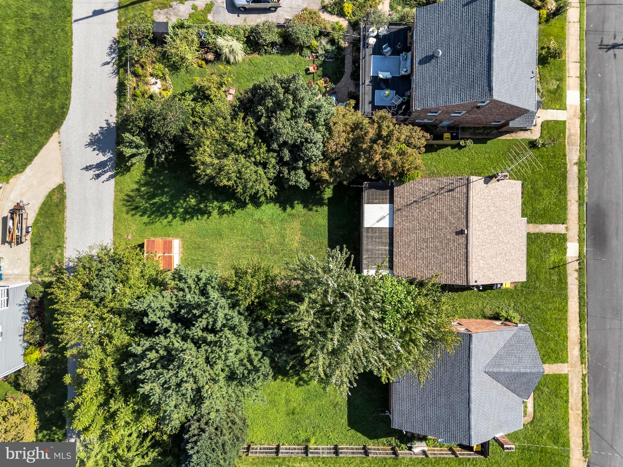 129 N DIAMOND STREET