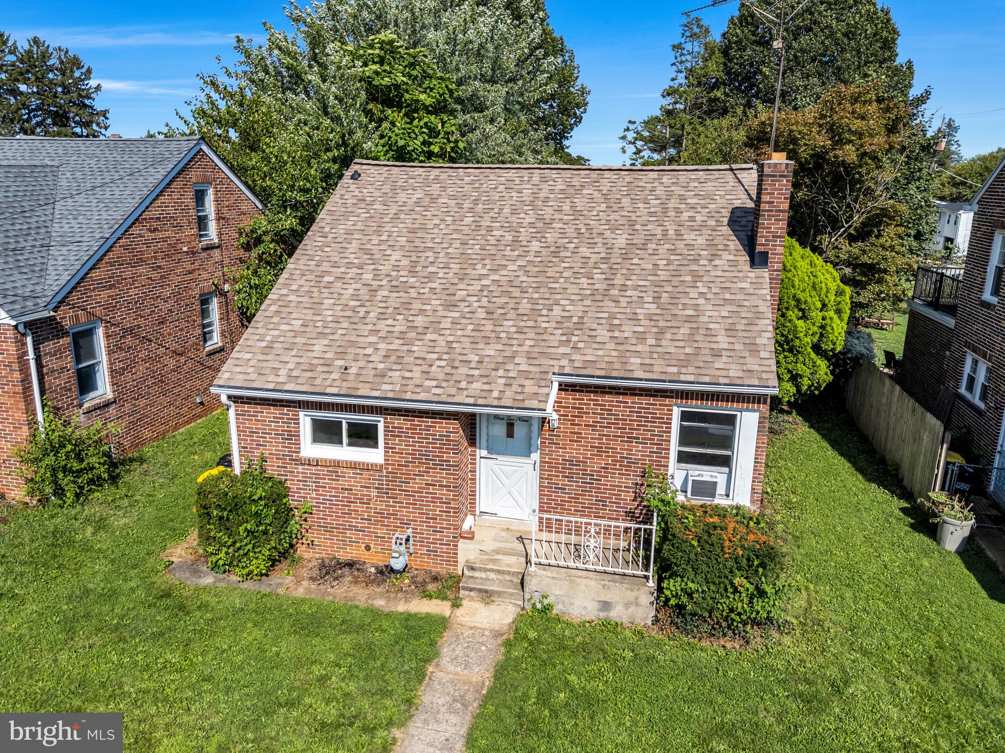129 N DIAMOND STREET