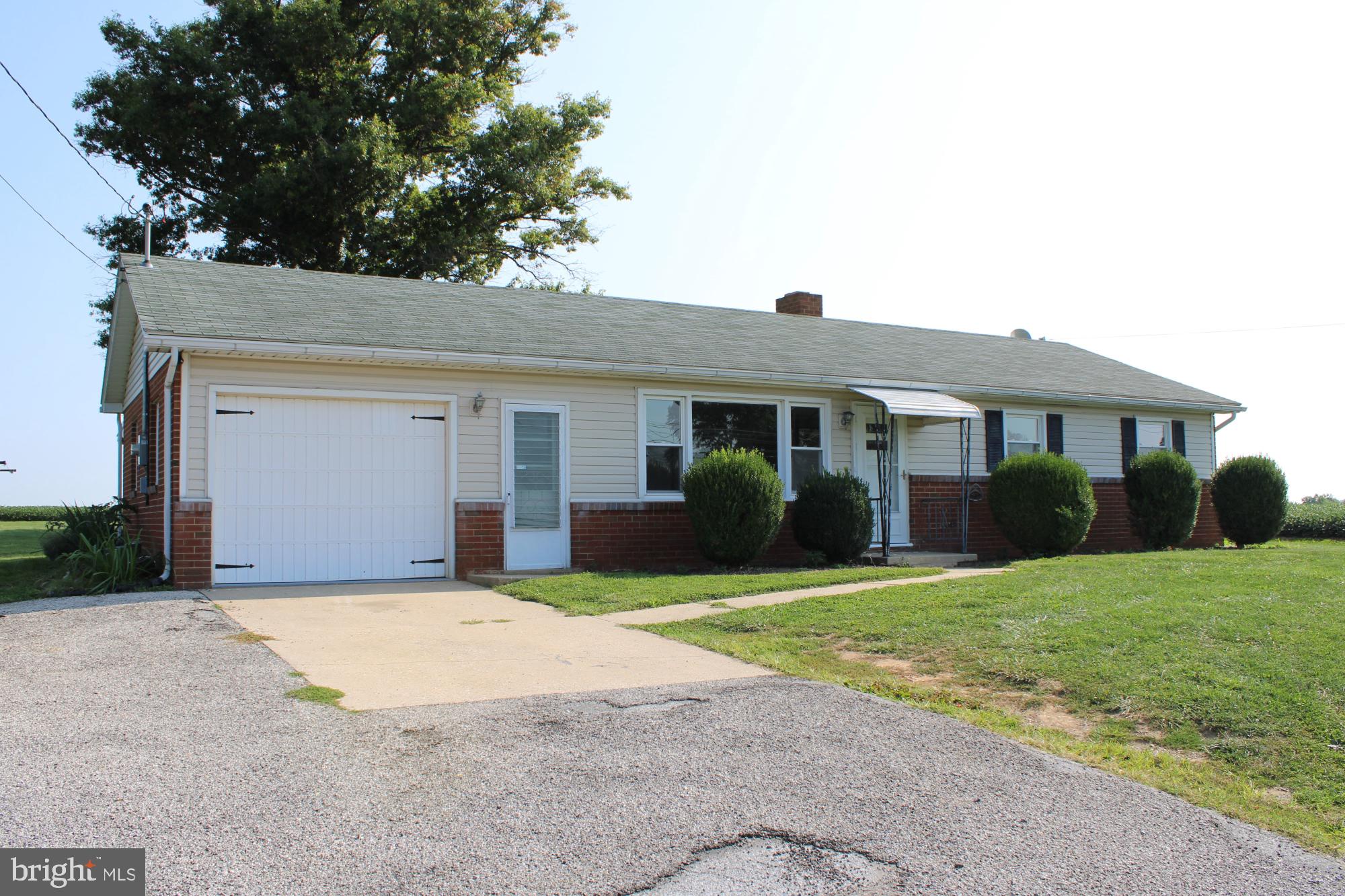Note: Applicant must fill out an application and be approved PRIOR to viewing the property. The online application can be found on our website. You can apply for this property under the property description.