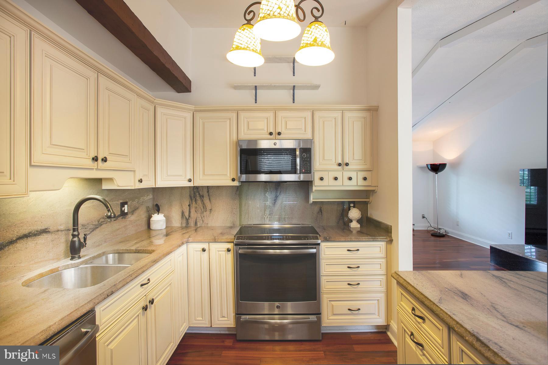 COLONY HILLS - Residential