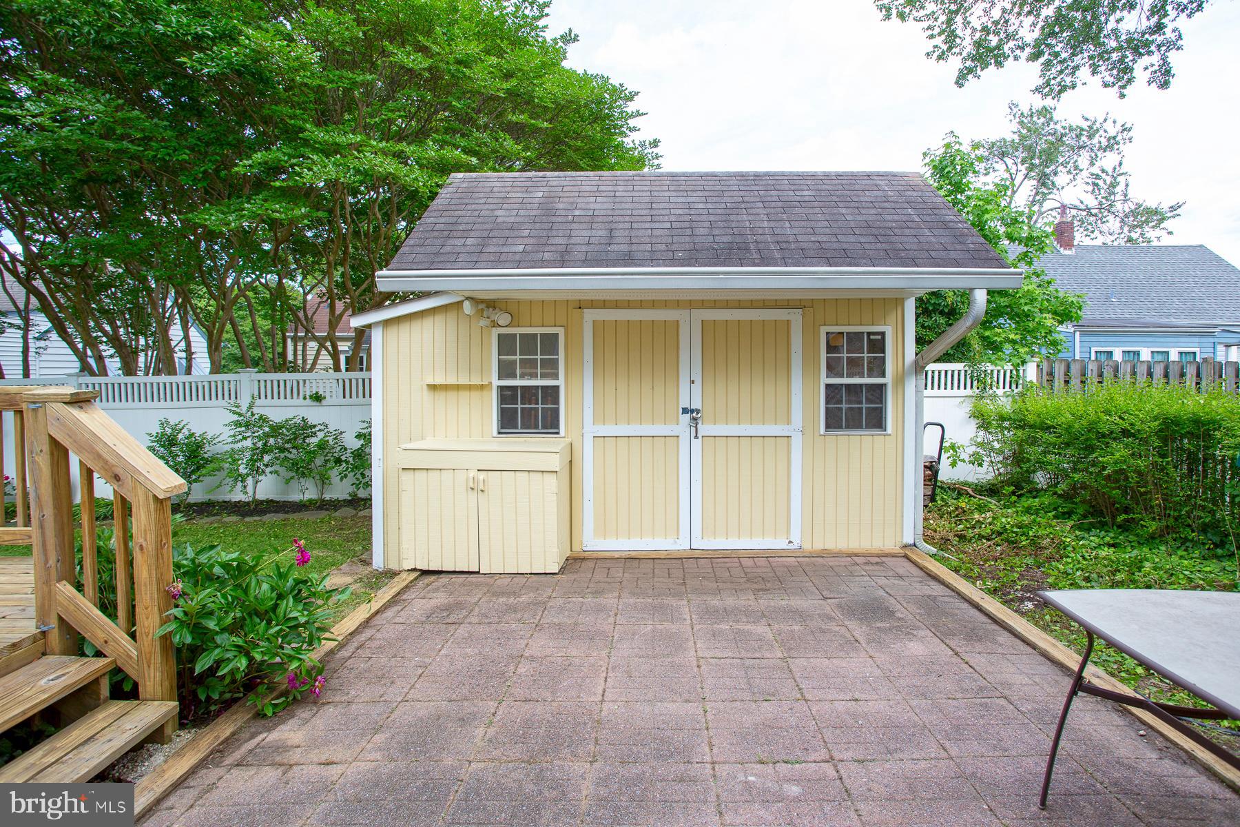 COLONY HILLS - Residential
