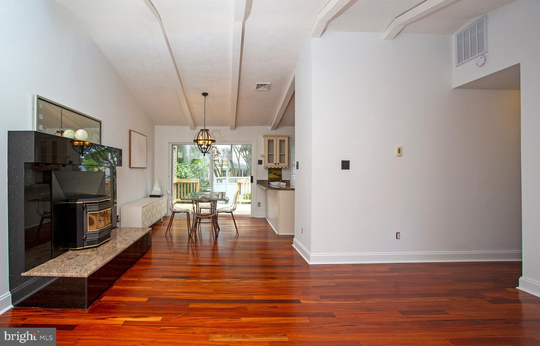 COLONY HILLS - Residential