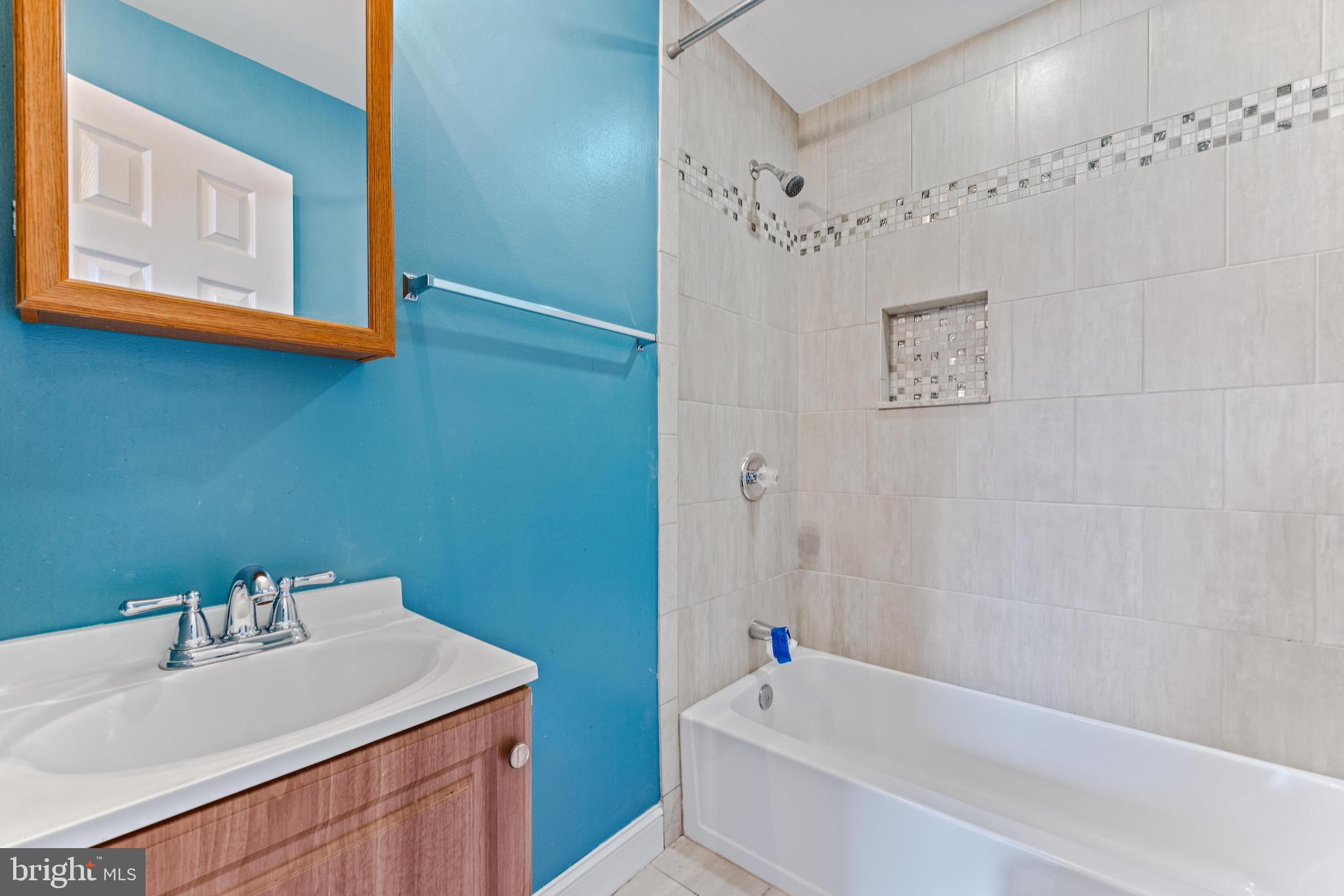 WASHINGTON VILLAGE - Residential