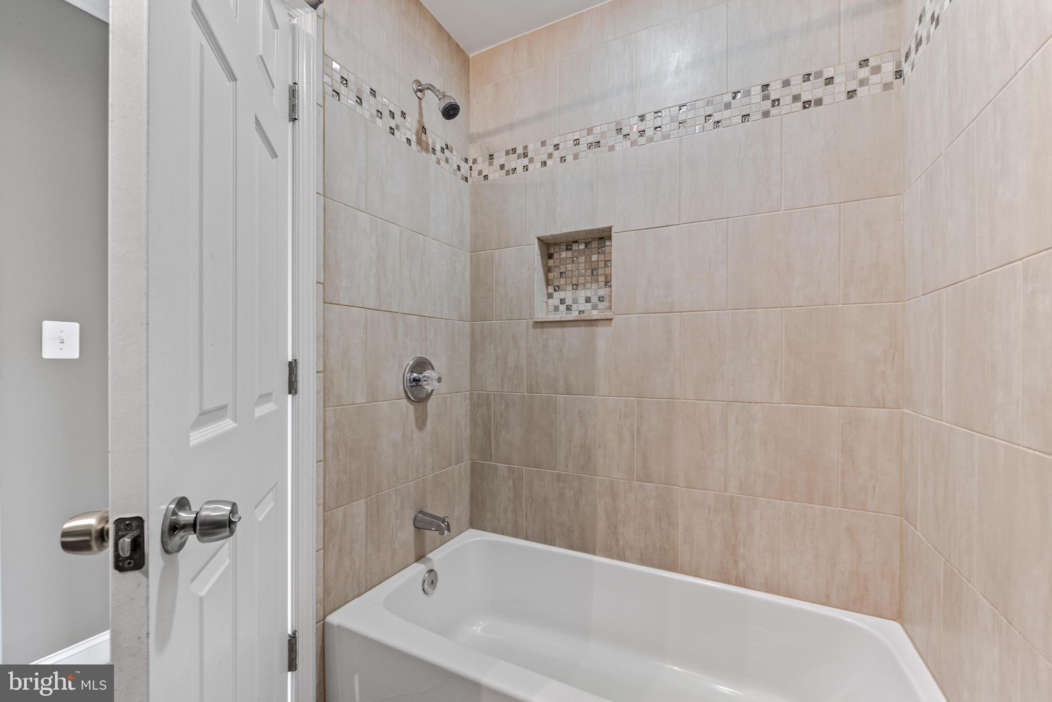 WASHINGTON VILLAGE - Residential