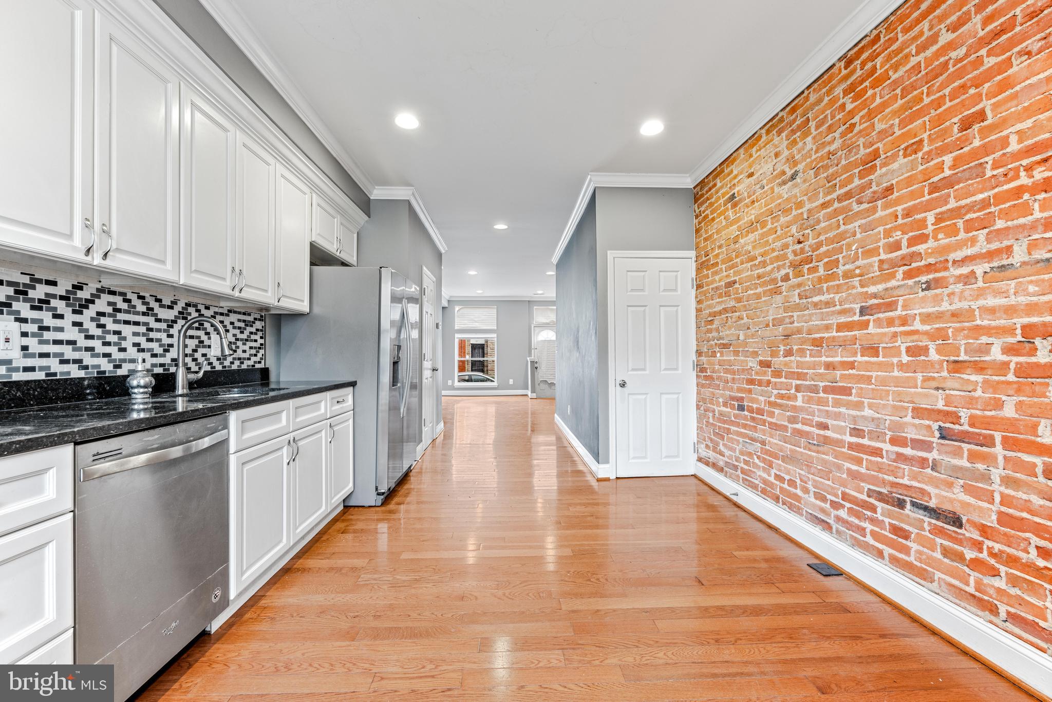 WASHINGTON VILLAGE - Residential