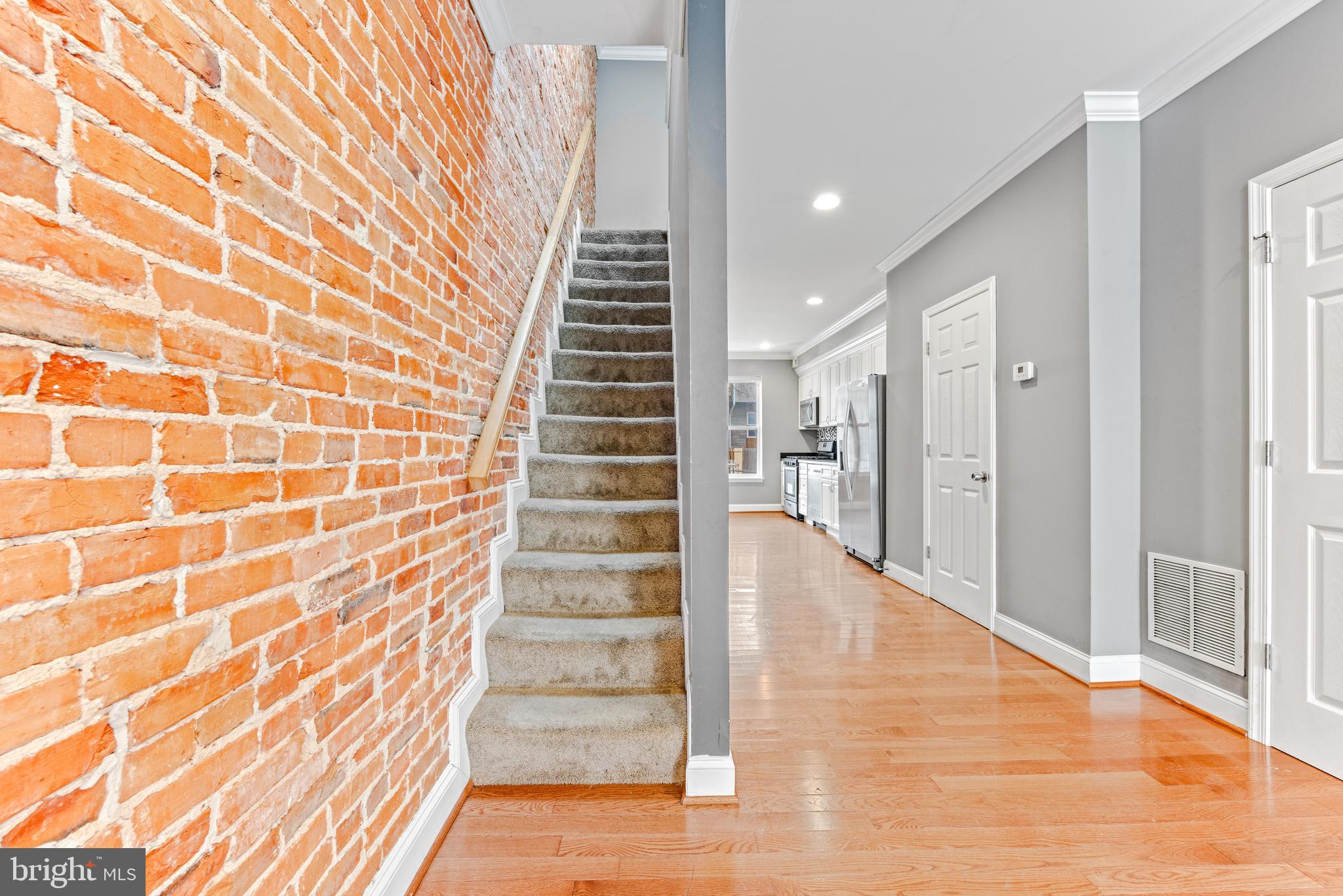 WASHINGTON VILLAGE - Residential