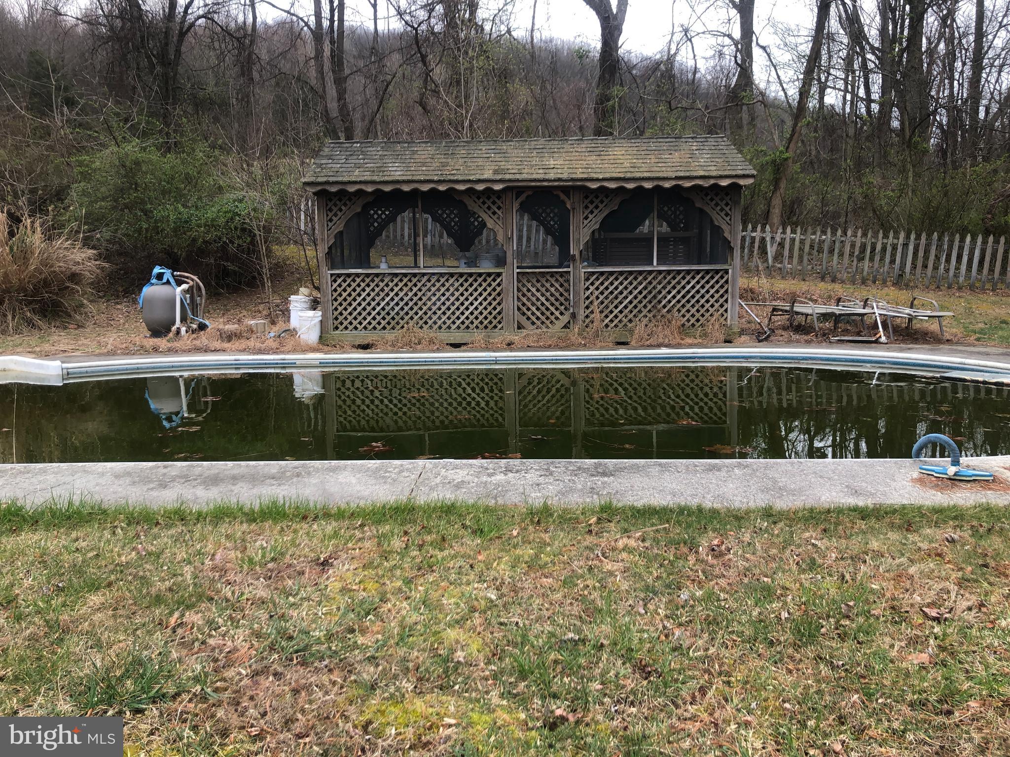 BOONSBORO - Residential