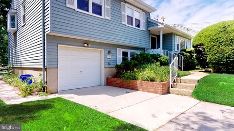 Photo of 60 Dawn Drive, MOUNT HOLLY, NJ 08060 (MLS # NJBL2113706)