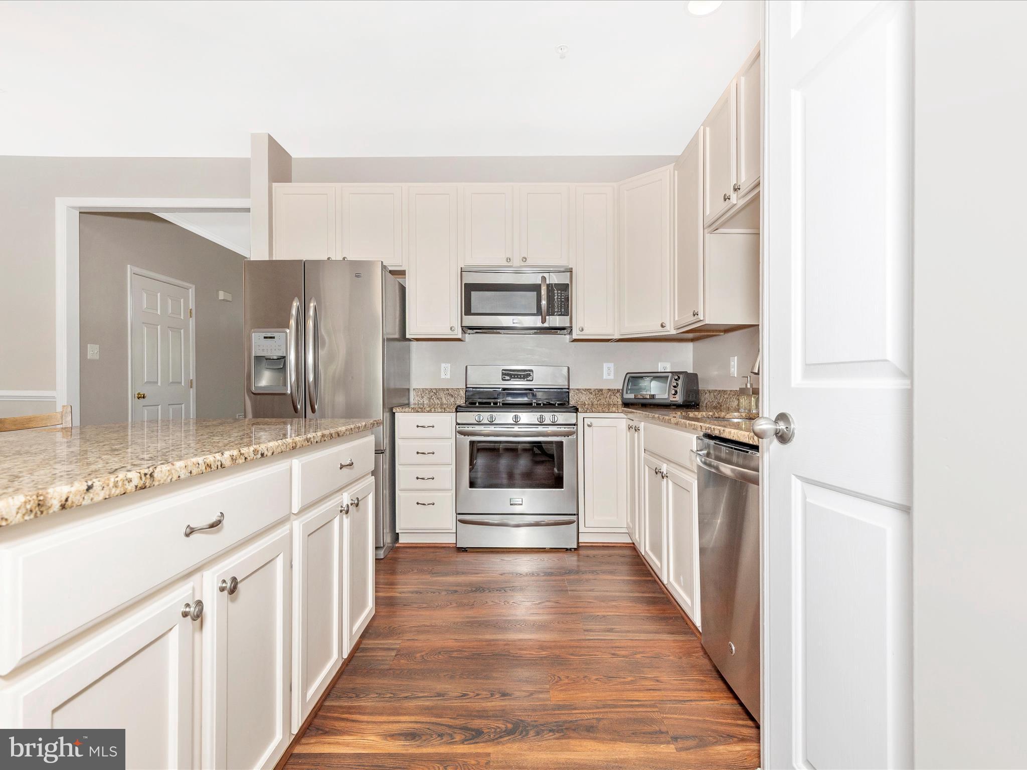 WELLINGTON TRACE - Residential