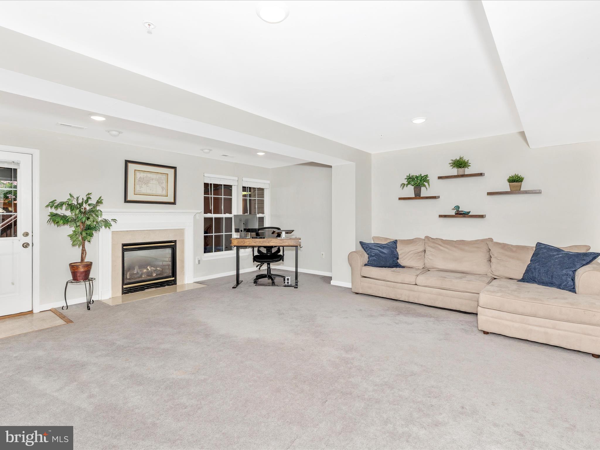 WELLINGTON TRACE - Residential