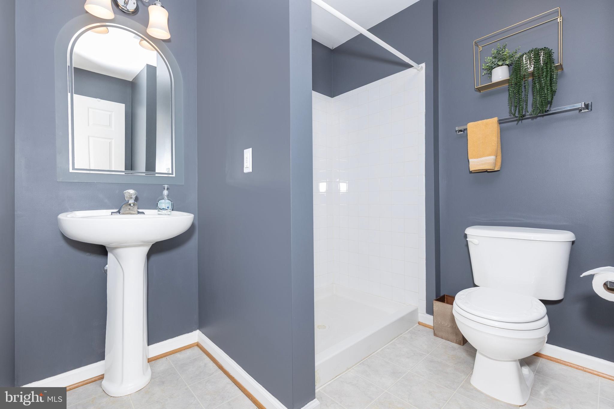 WELLINGTON TRACE - Residential