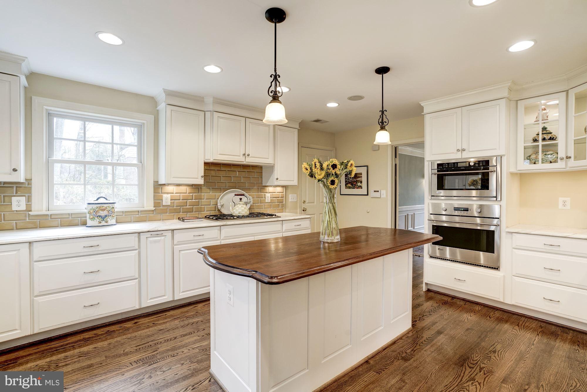 TIMBERLY - Residential