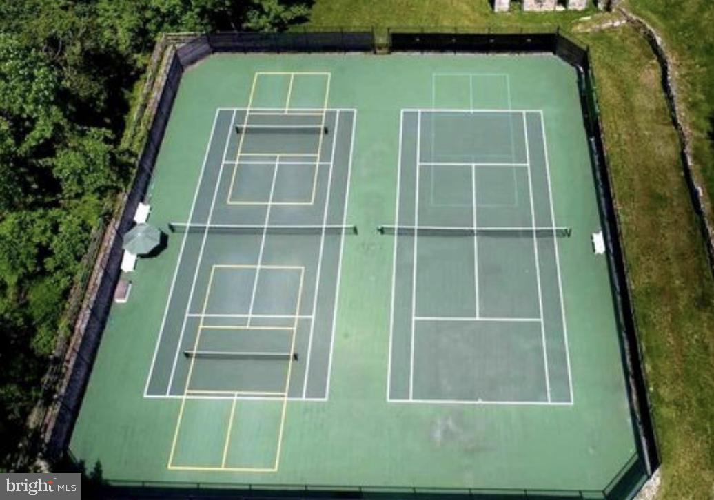 HILLVIEW - Residential