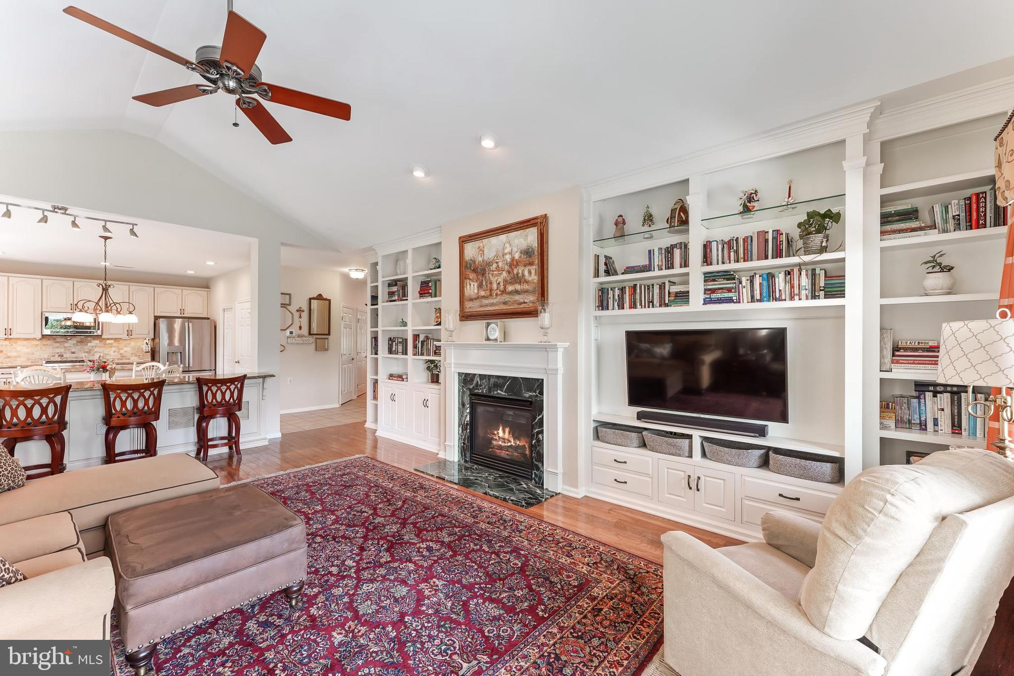 HILLVIEW - Residential