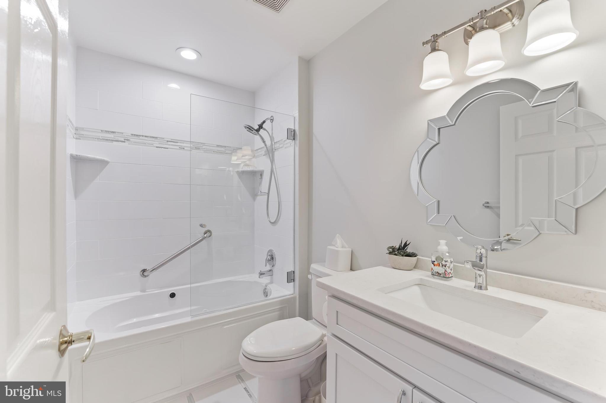 HILLVIEW - Residential