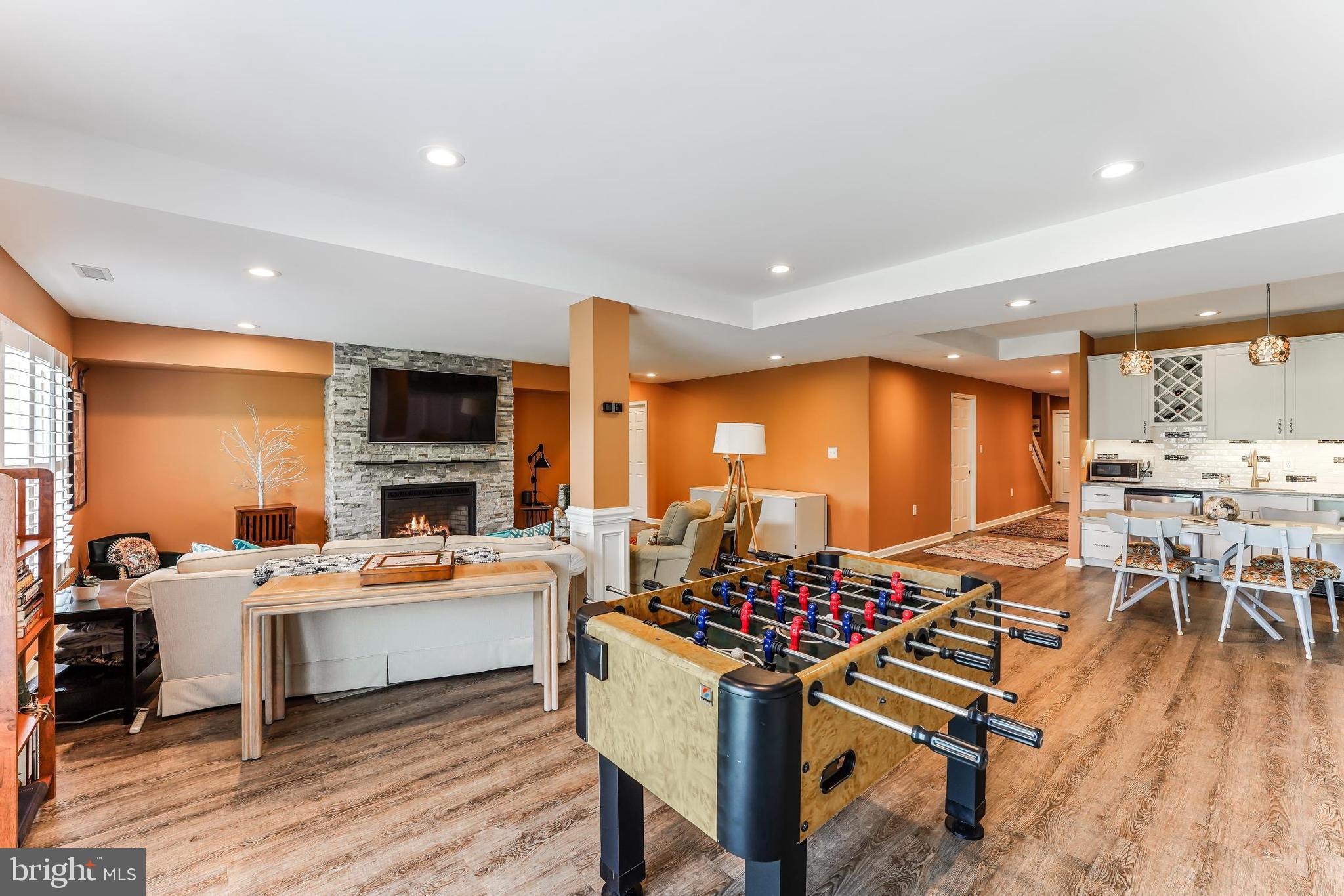 HILLVIEW - Residential