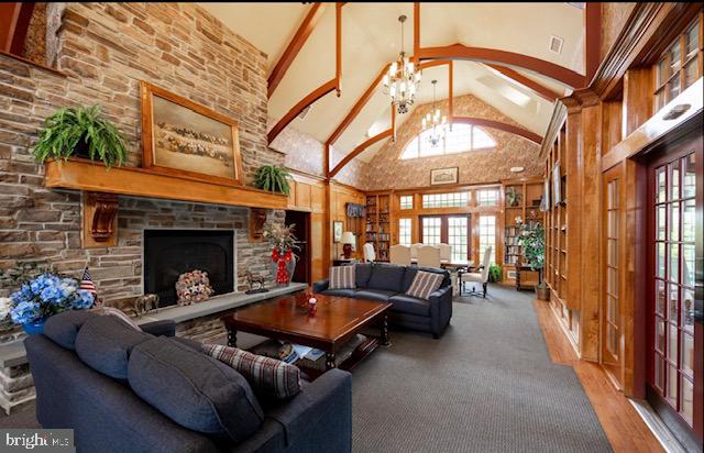 HILLVIEW - Residential