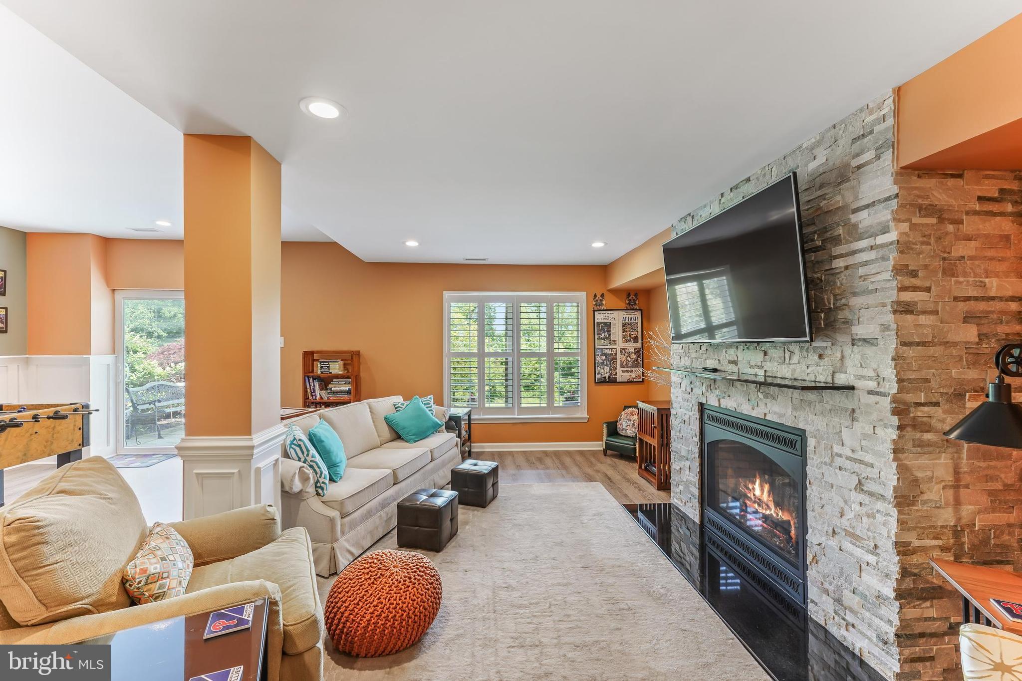 HILLVIEW - Residential