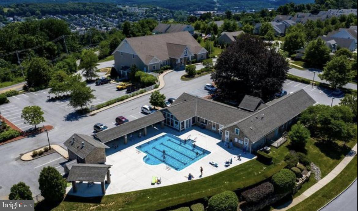 HILLVIEW - Residential