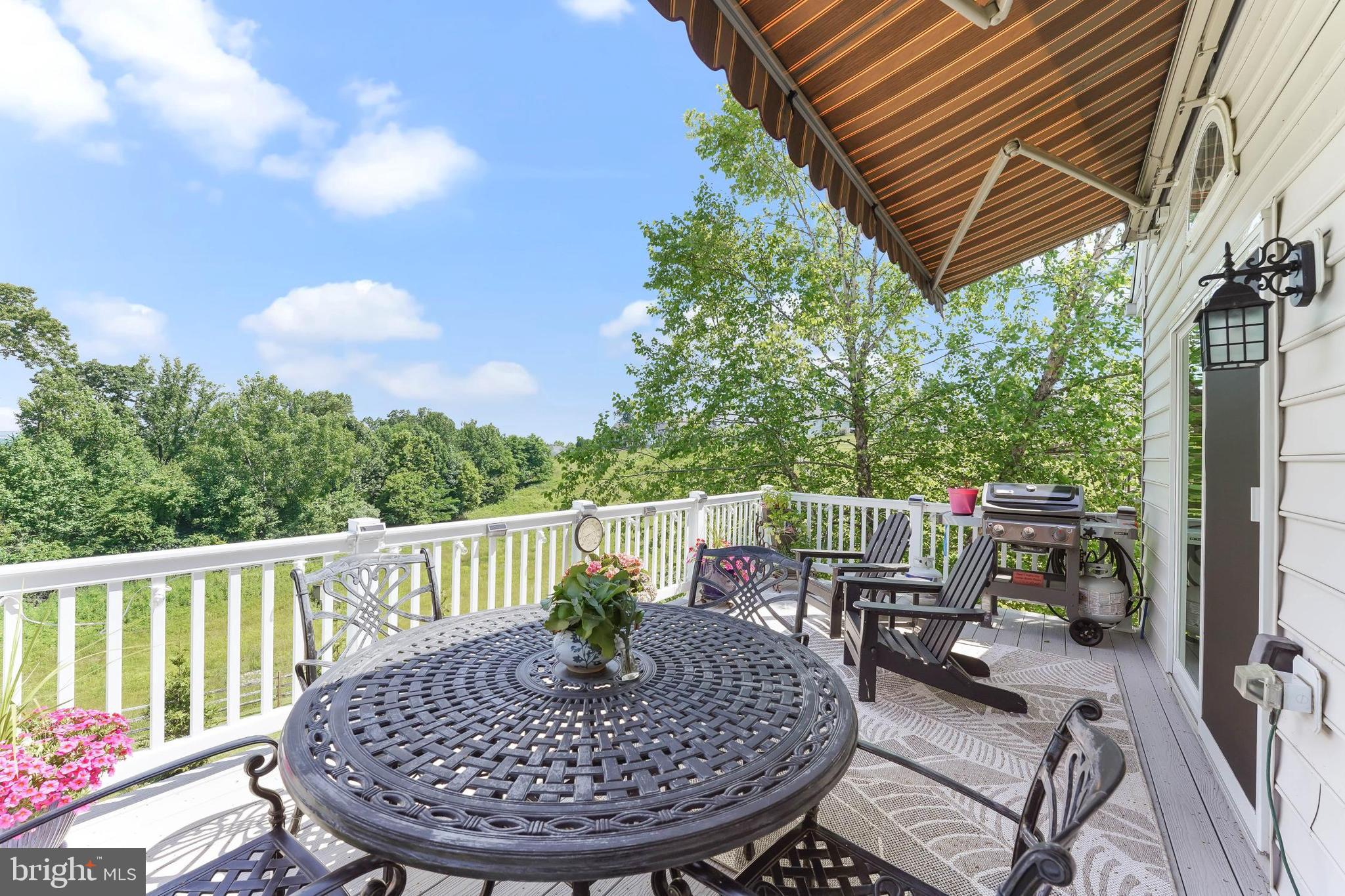 HILLVIEW - Residential