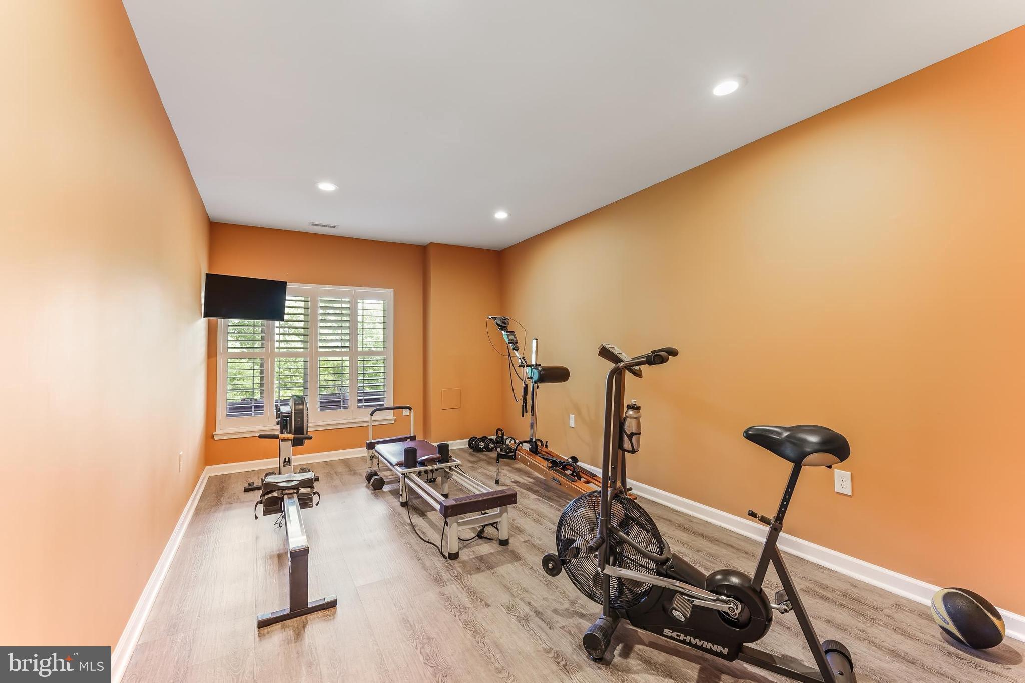 HILLVIEW - Residential