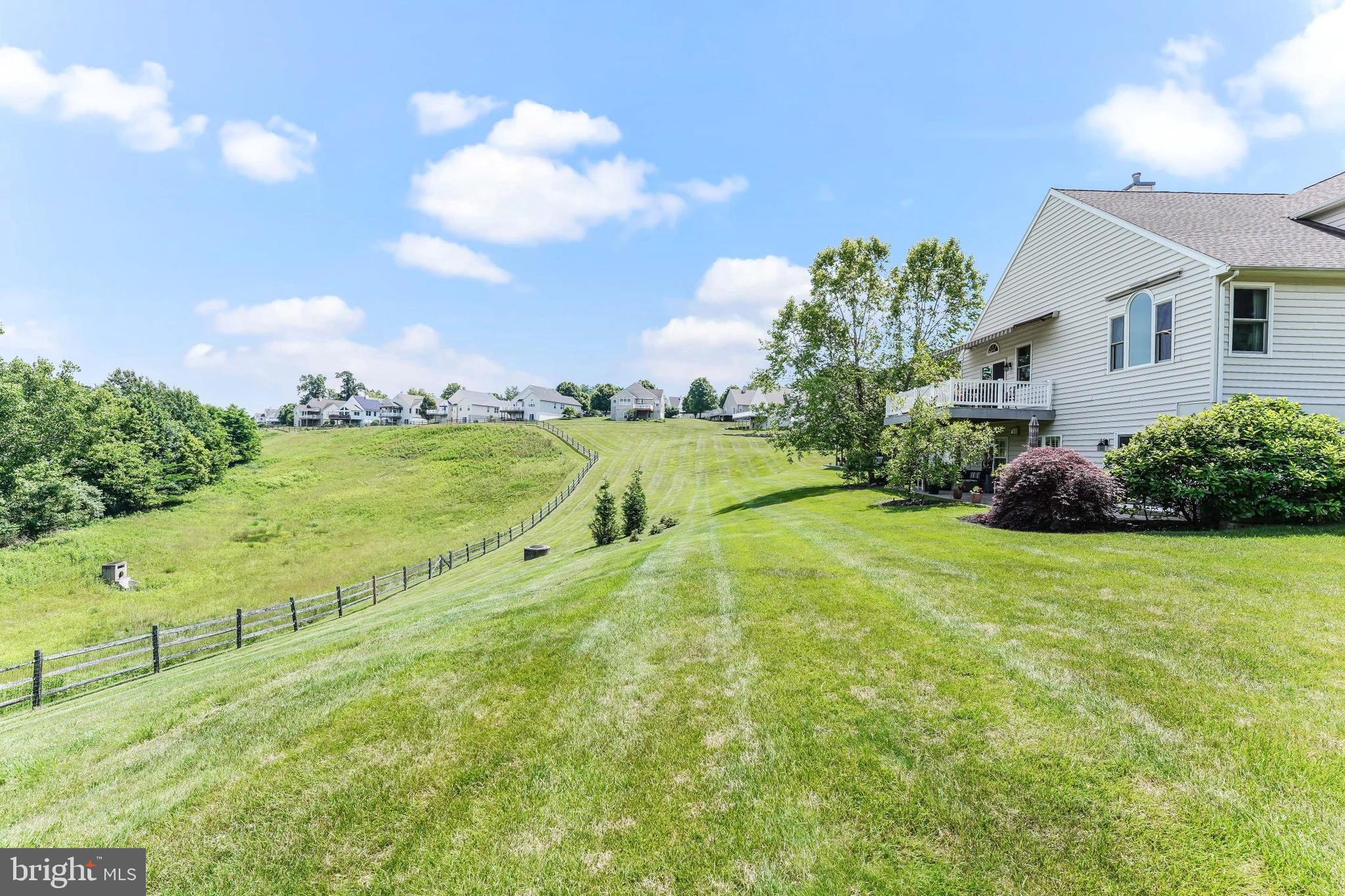 HILLVIEW - Residential