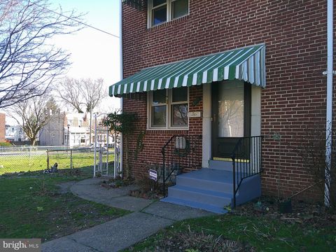 Townhouse For Rent - 2904 W 3rd Street<br/> WILMINGTON, DE 19805