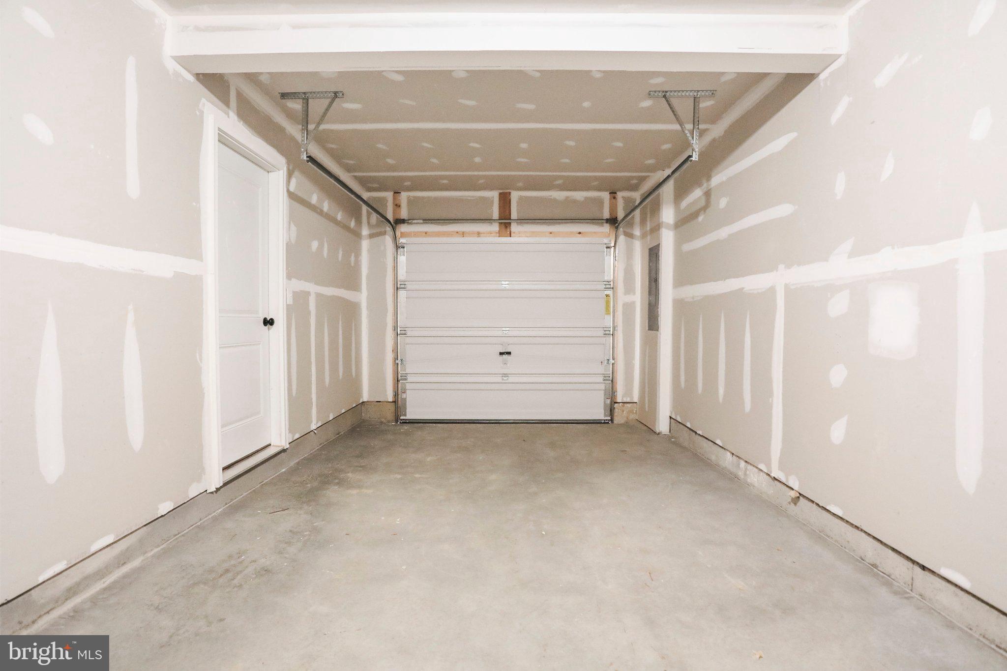 DILLON FARM - Residential Lease