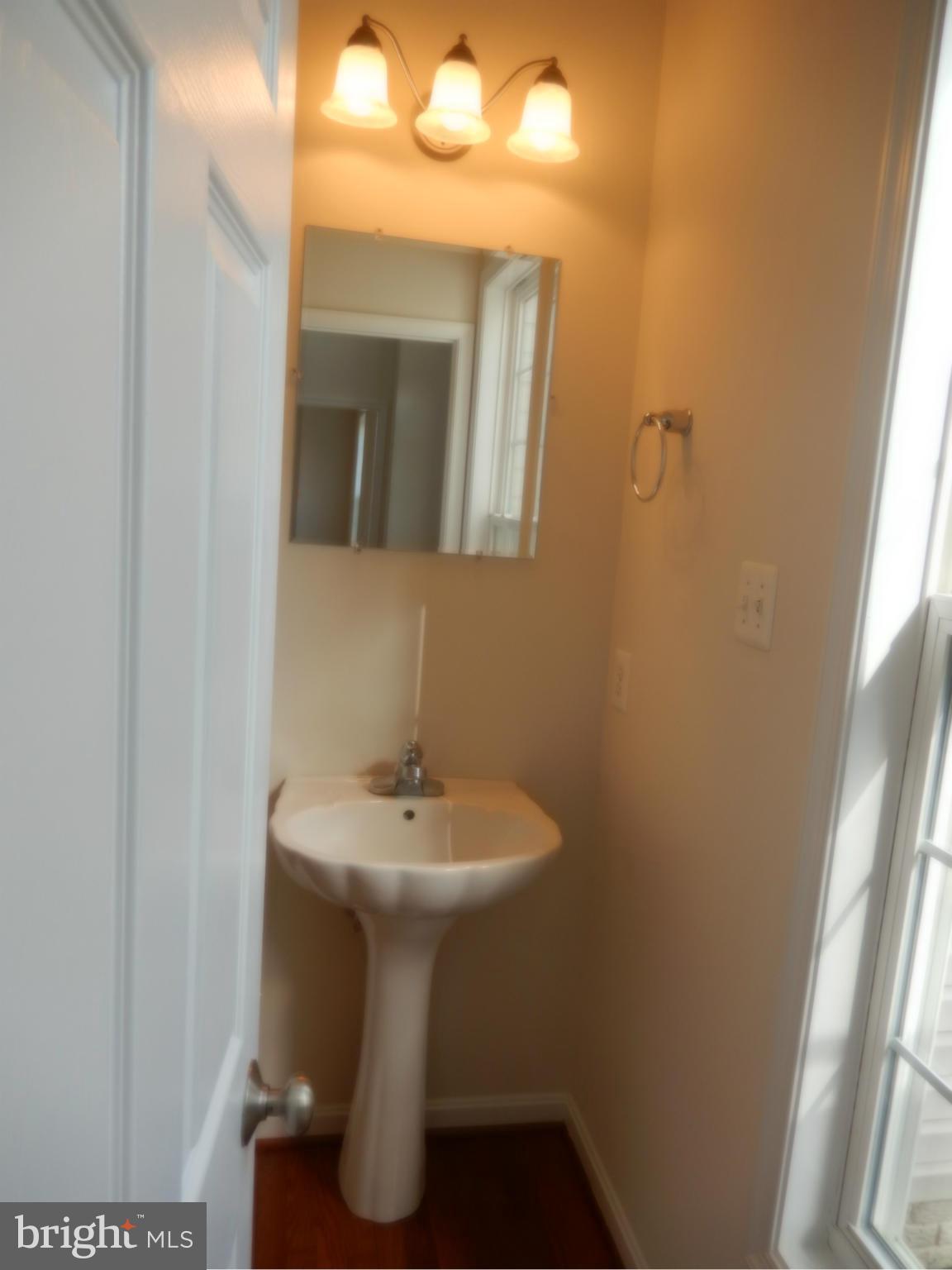 NI RIVER STATION - Residential