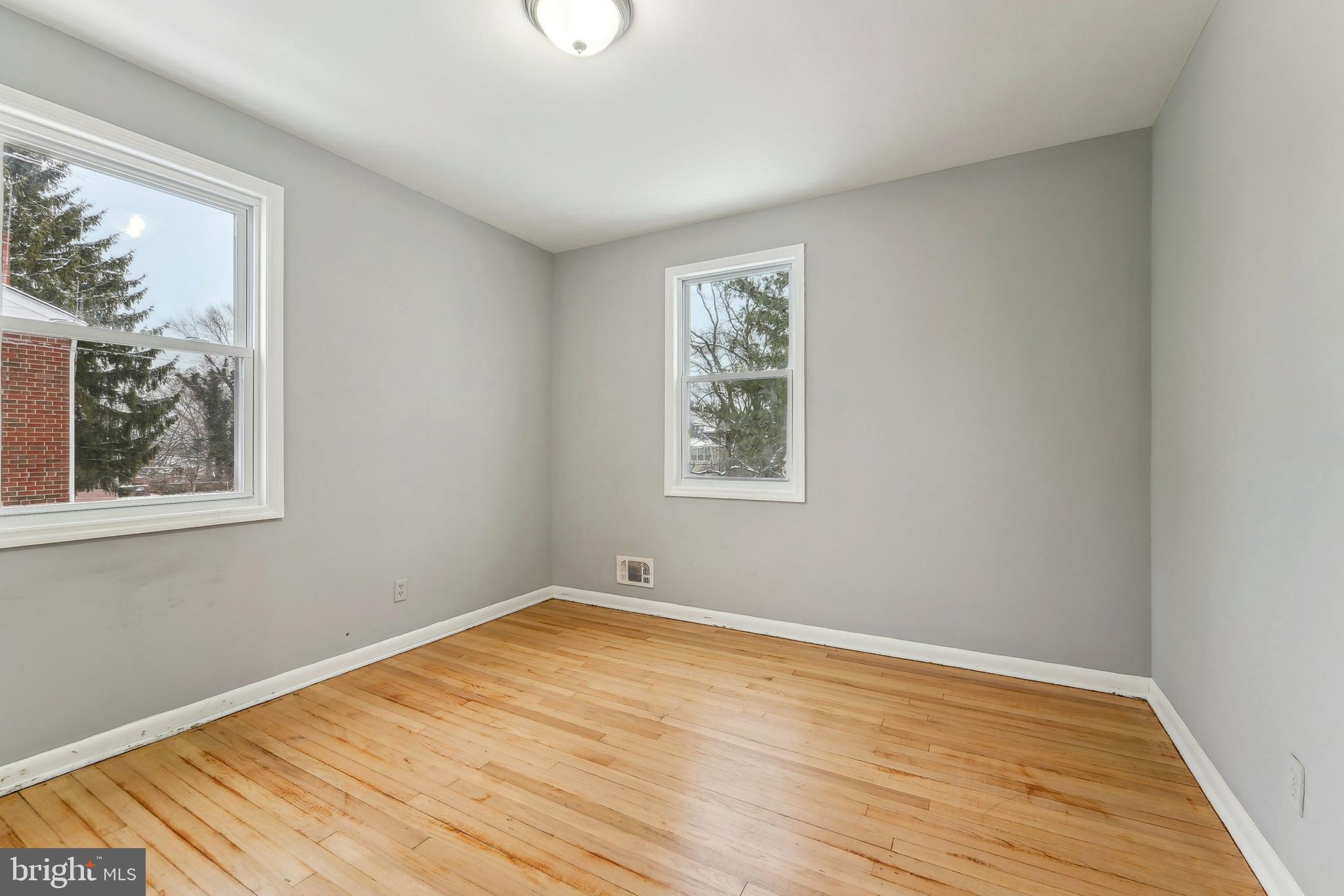 LAURAVILLE HISTORIC DISTRICT - Residential