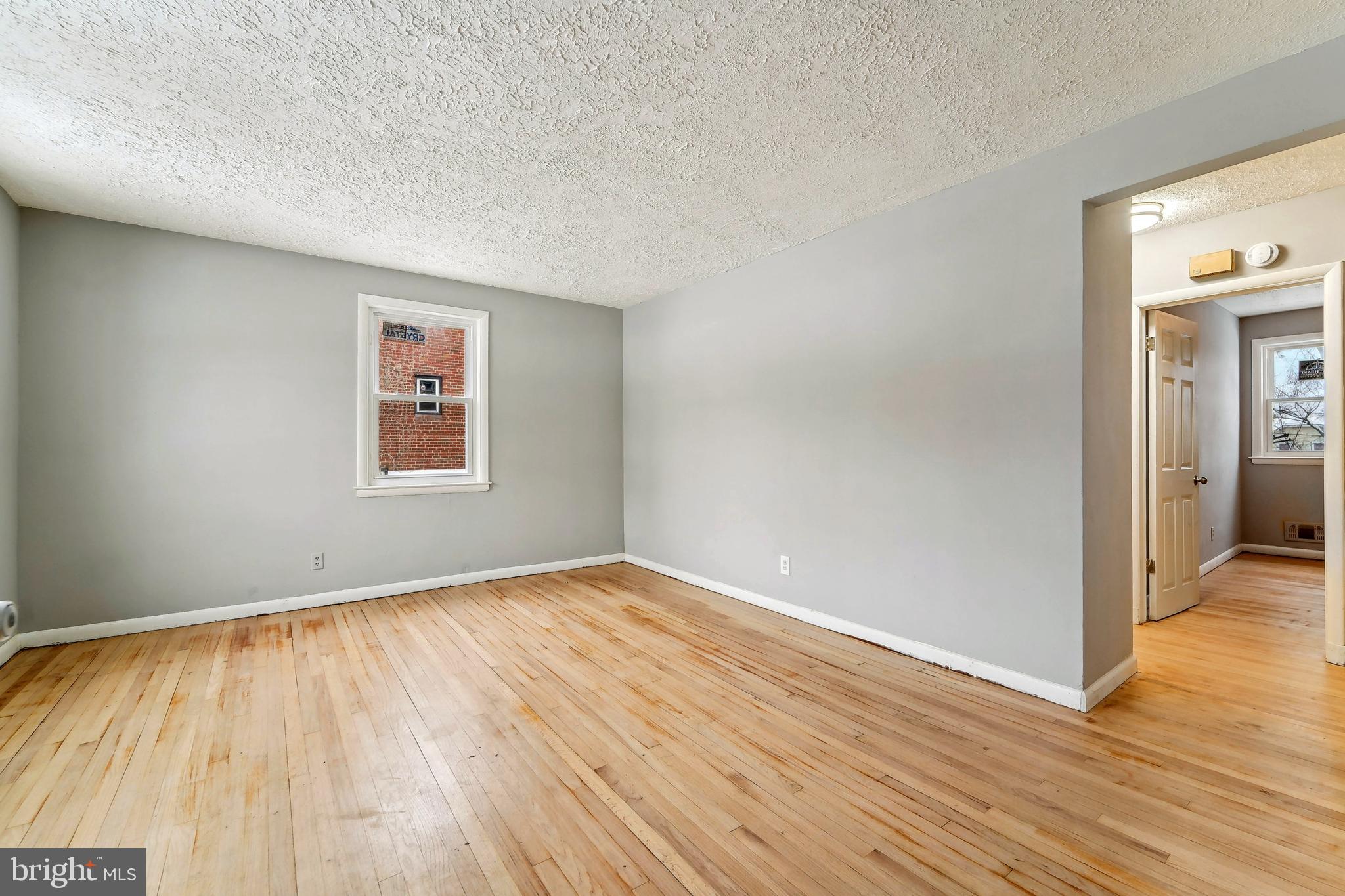 LAURAVILLE HISTORIC DISTRICT - Residential