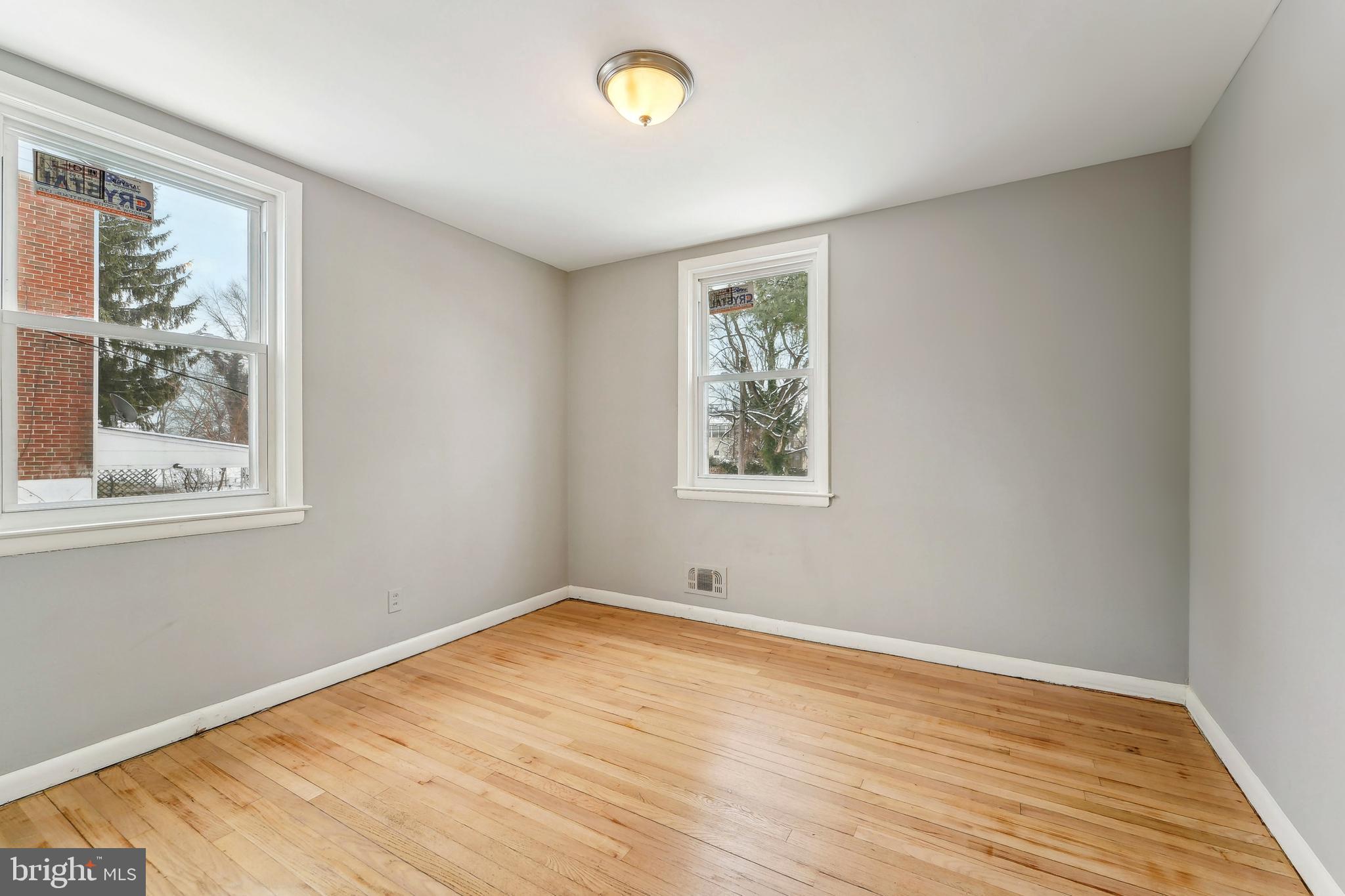 LAURAVILLE HISTORIC DISTRICT - Residential