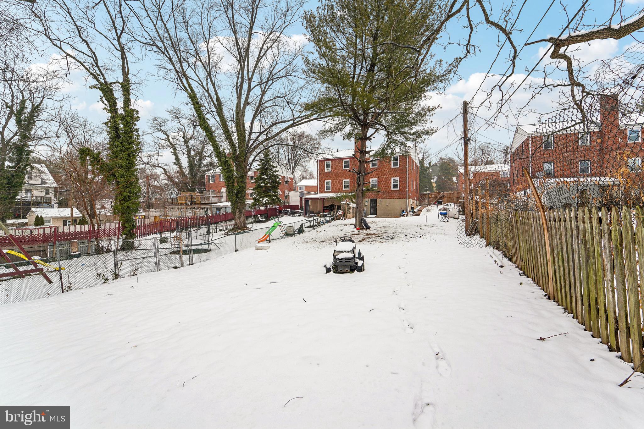LAURAVILLE HISTORIC DISTRICT - Residential