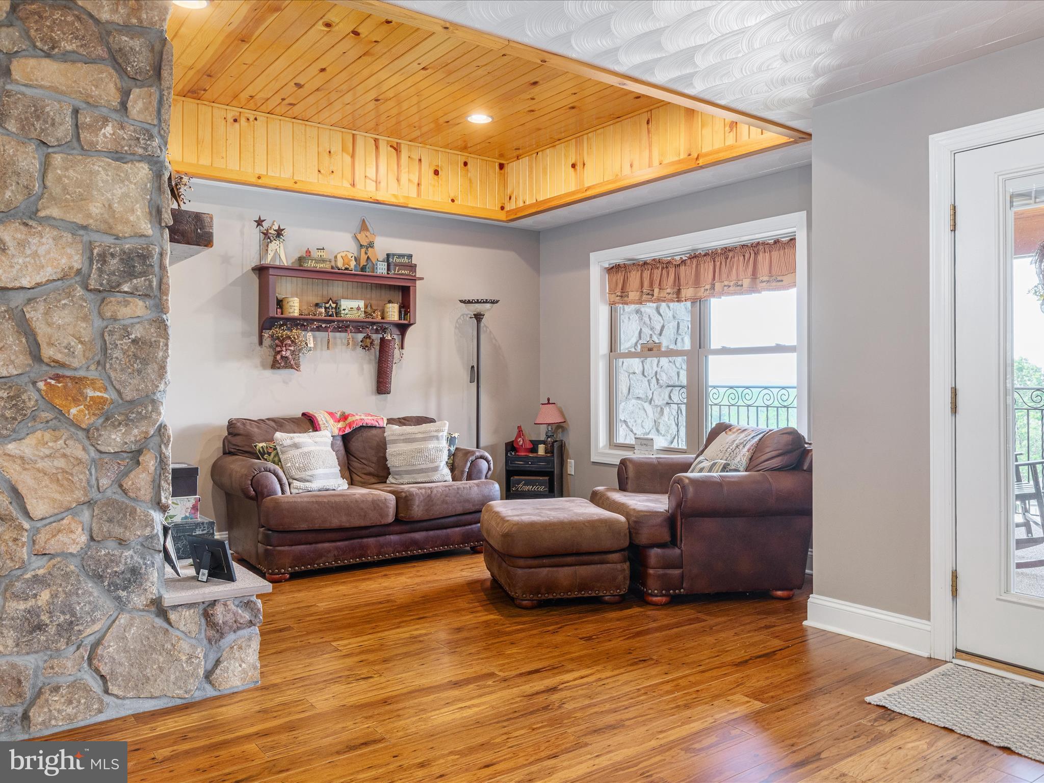 CHRISTOPHER WOODS - Residential